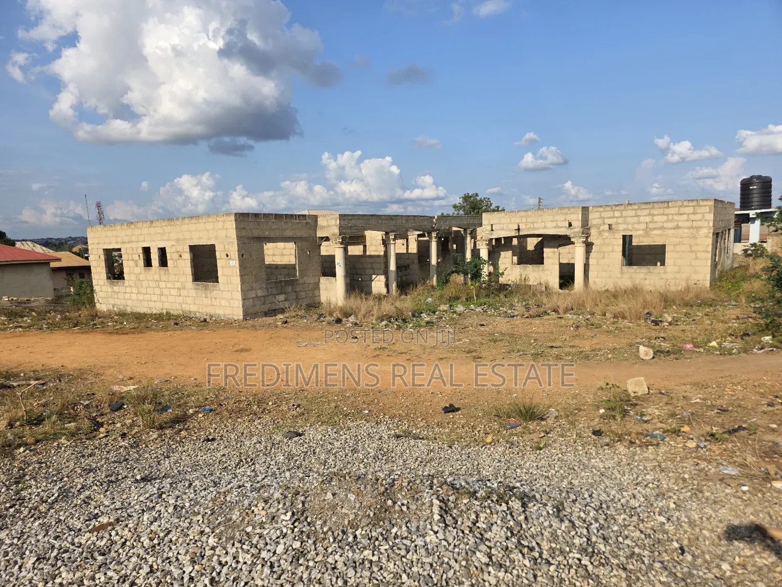 8bdrm Apartment in Fredimens Real, Kumasi Metropolitan for sale