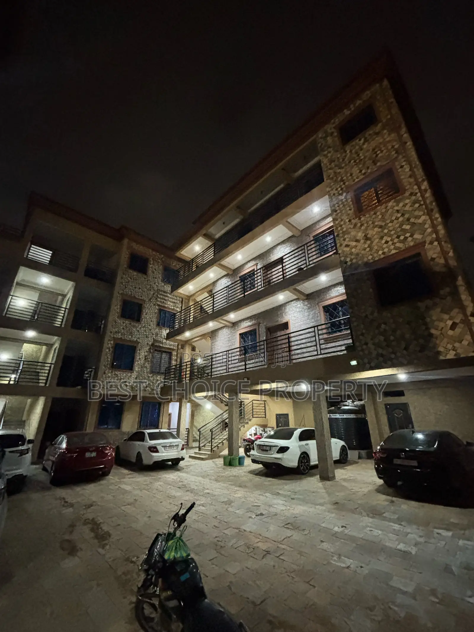 Ex Chamber and Hall Sc for Rent at Lakeside