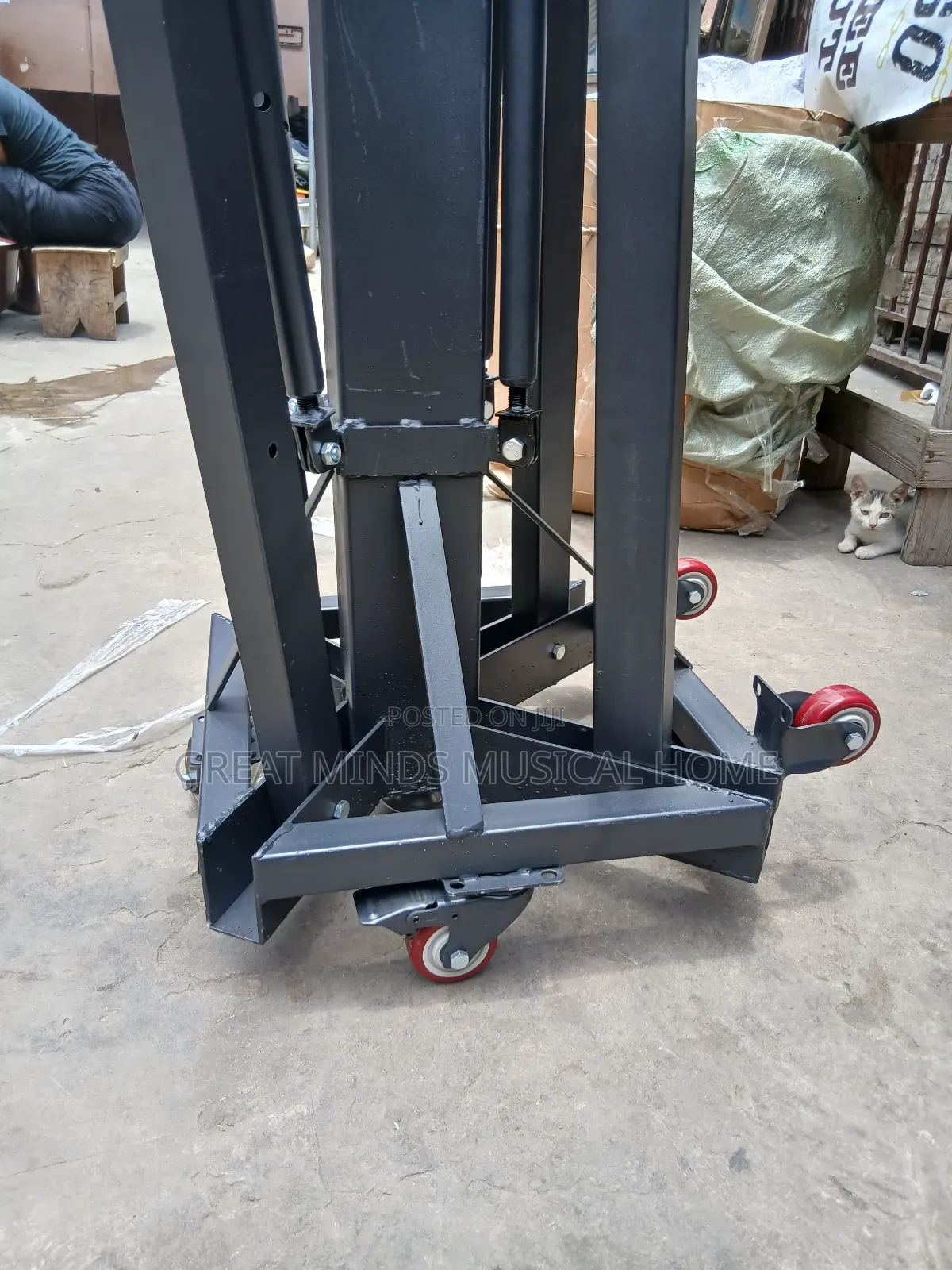 Line Arrays Stand