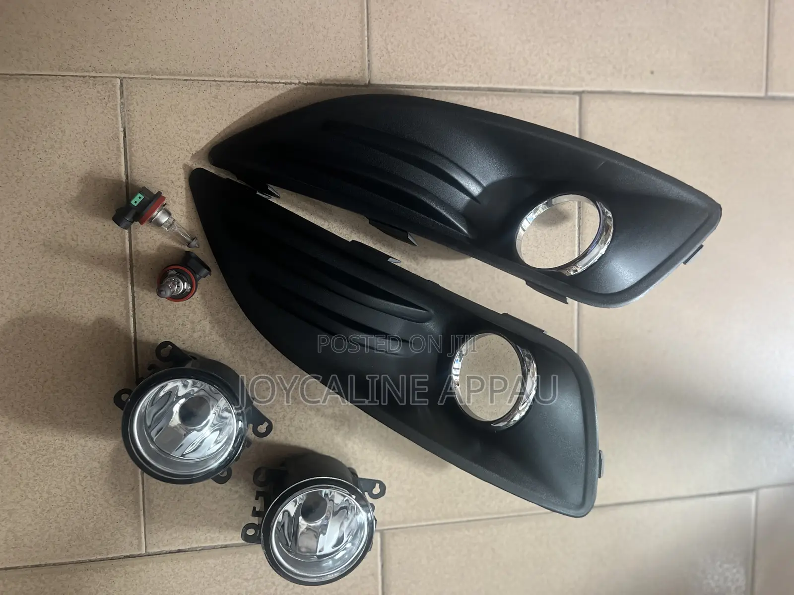 Ford Fusion 2014 to 2017 Fog Light and Cover With Bulb
