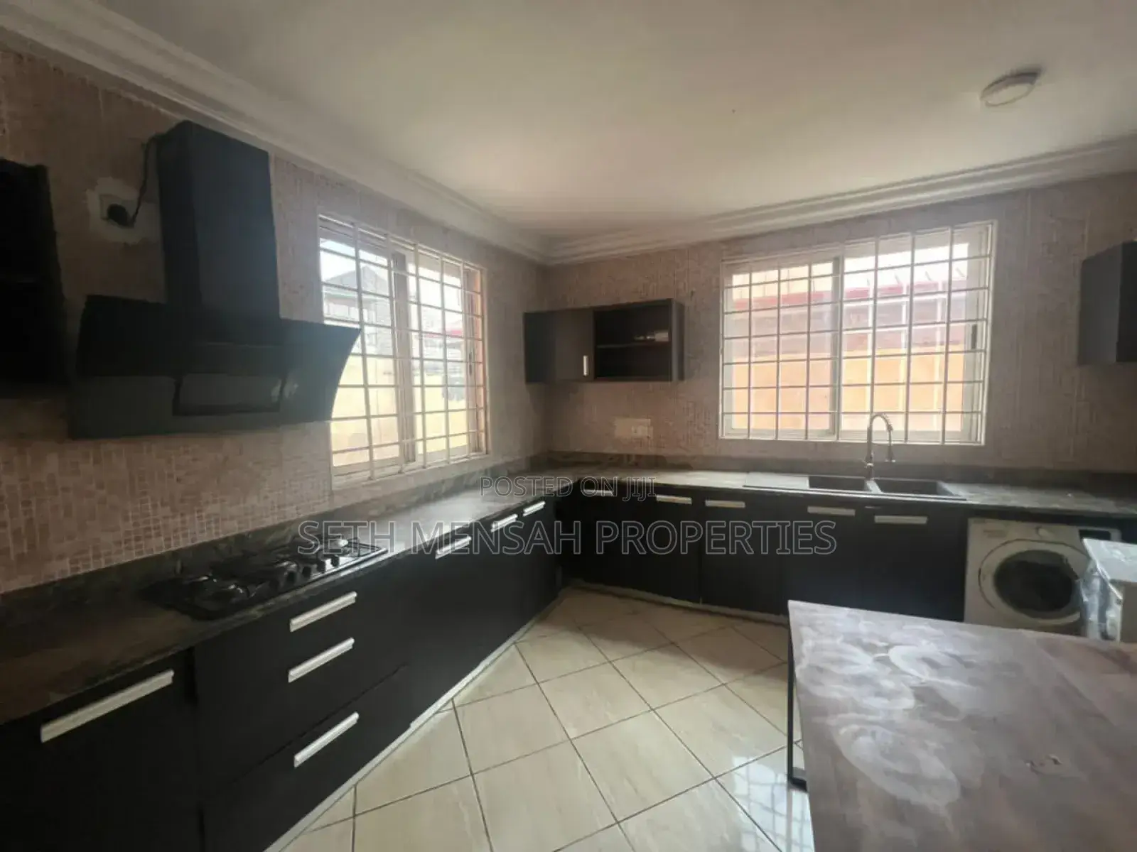 5bdrm House in East Legon for rent