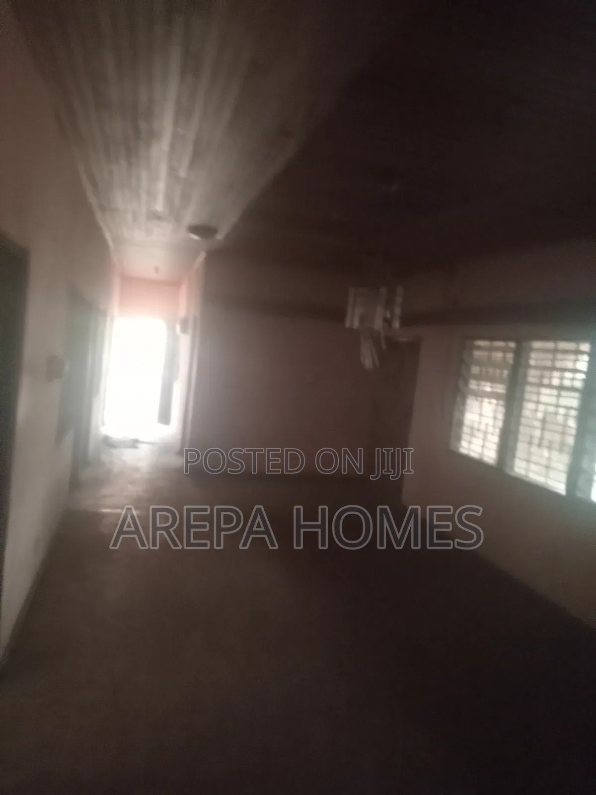 4bdrm Bungalow in Arepa Homes, Madina for rent