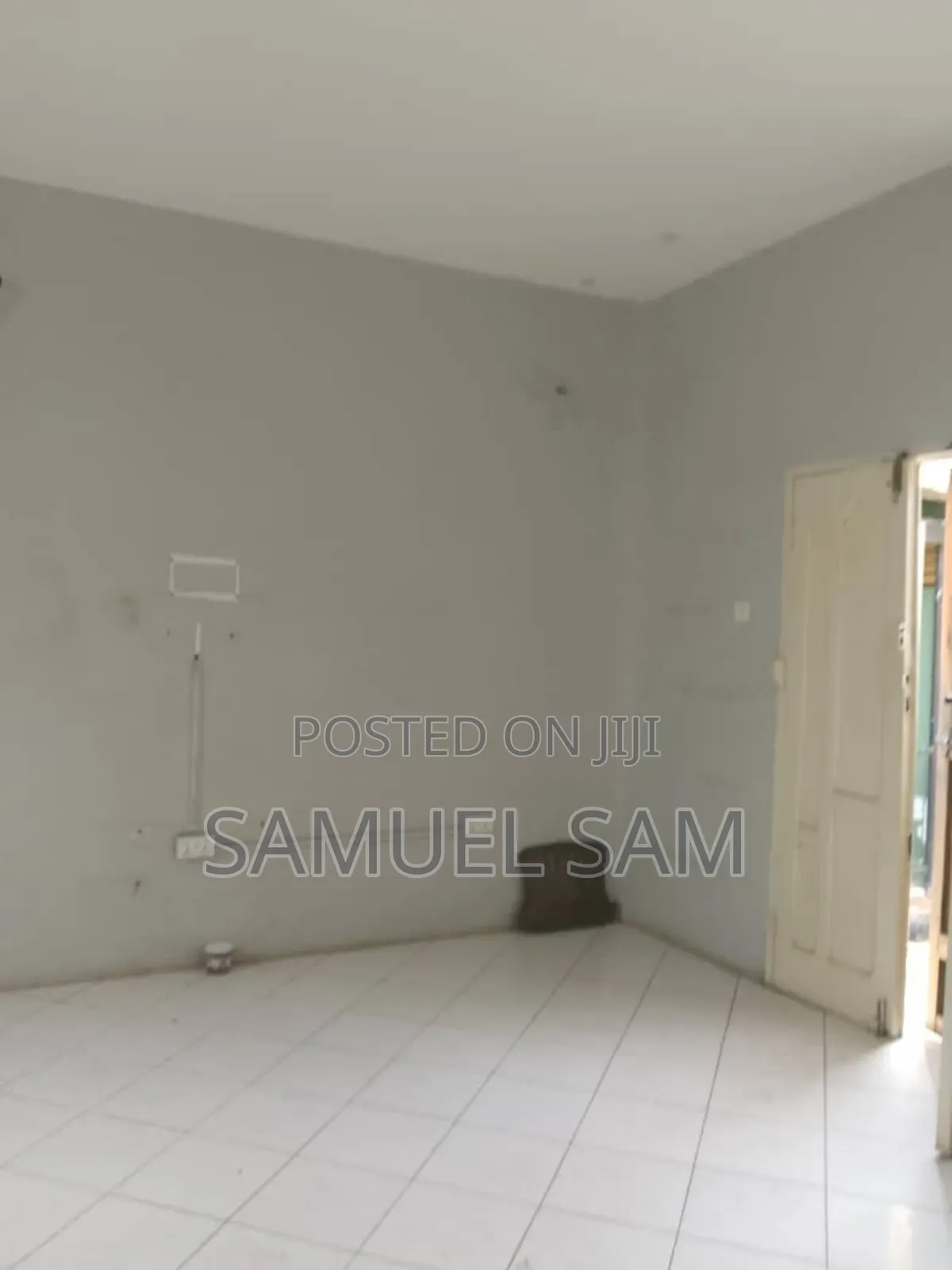 4bdrm House in Tema Community 8 for sale