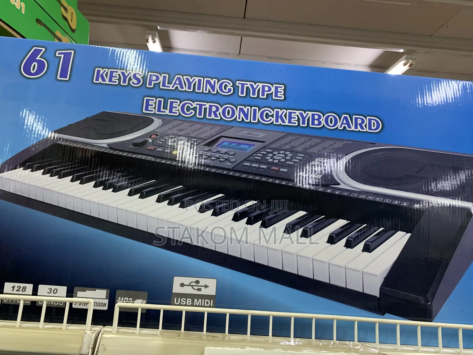 61 Keys Playing Type Electronic Keyboard
