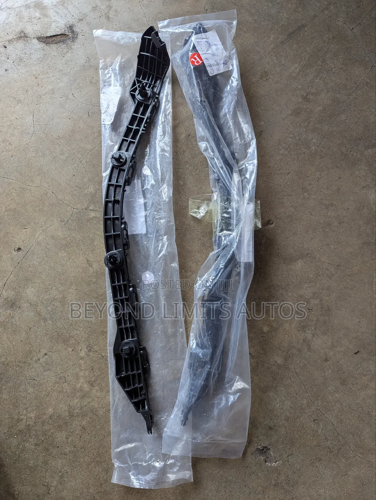 Toyota Corolla 2014,2015,2016,2017,2018,2019 Back Bumper Locker