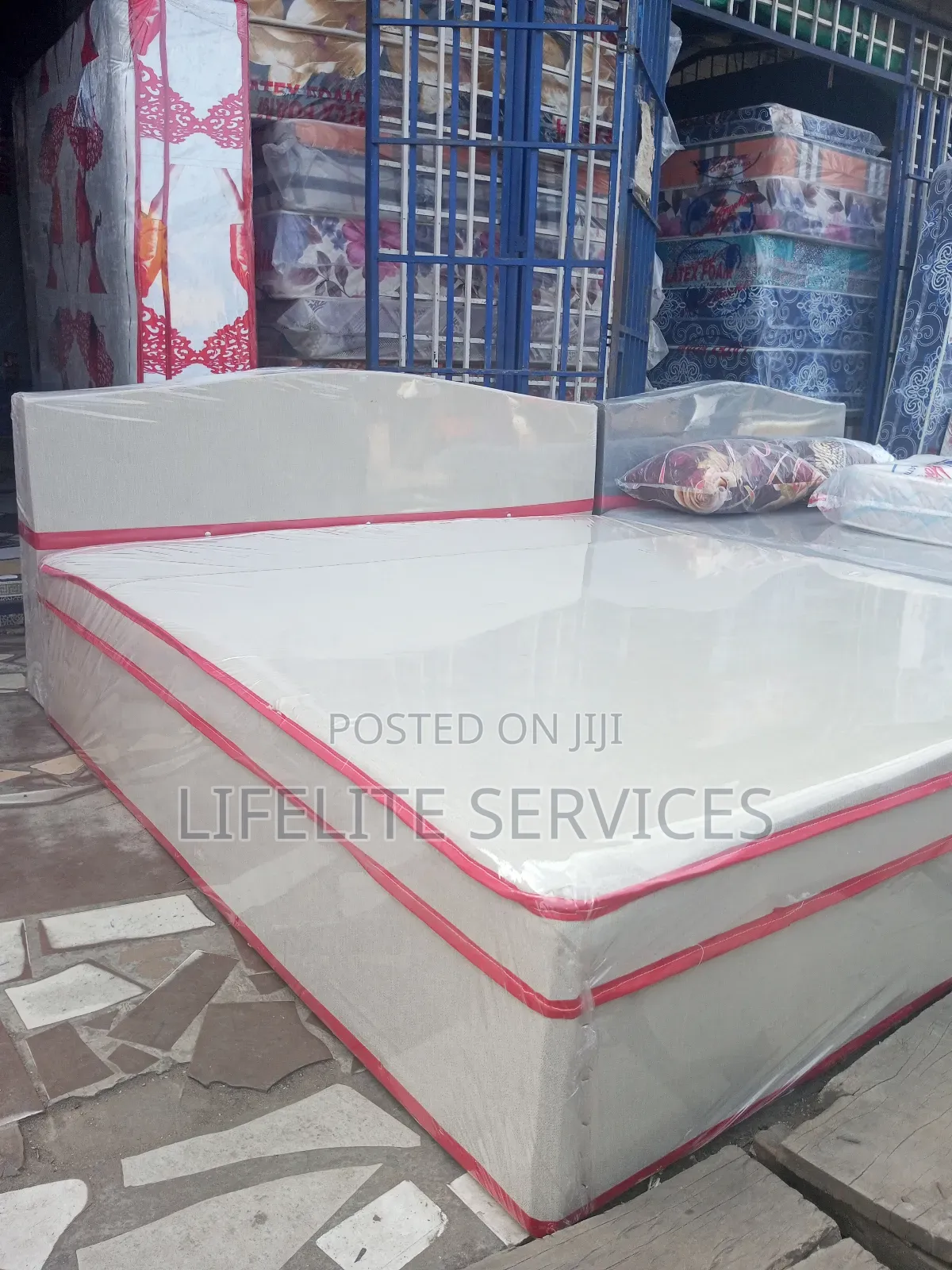 Simple All in 1 Bed - Fufa Queen Size