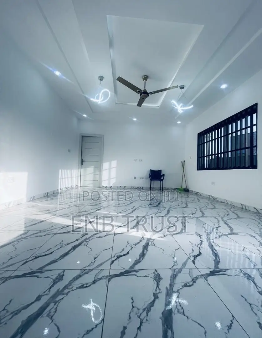 3bdrm House in Adenta, New Legon for sale