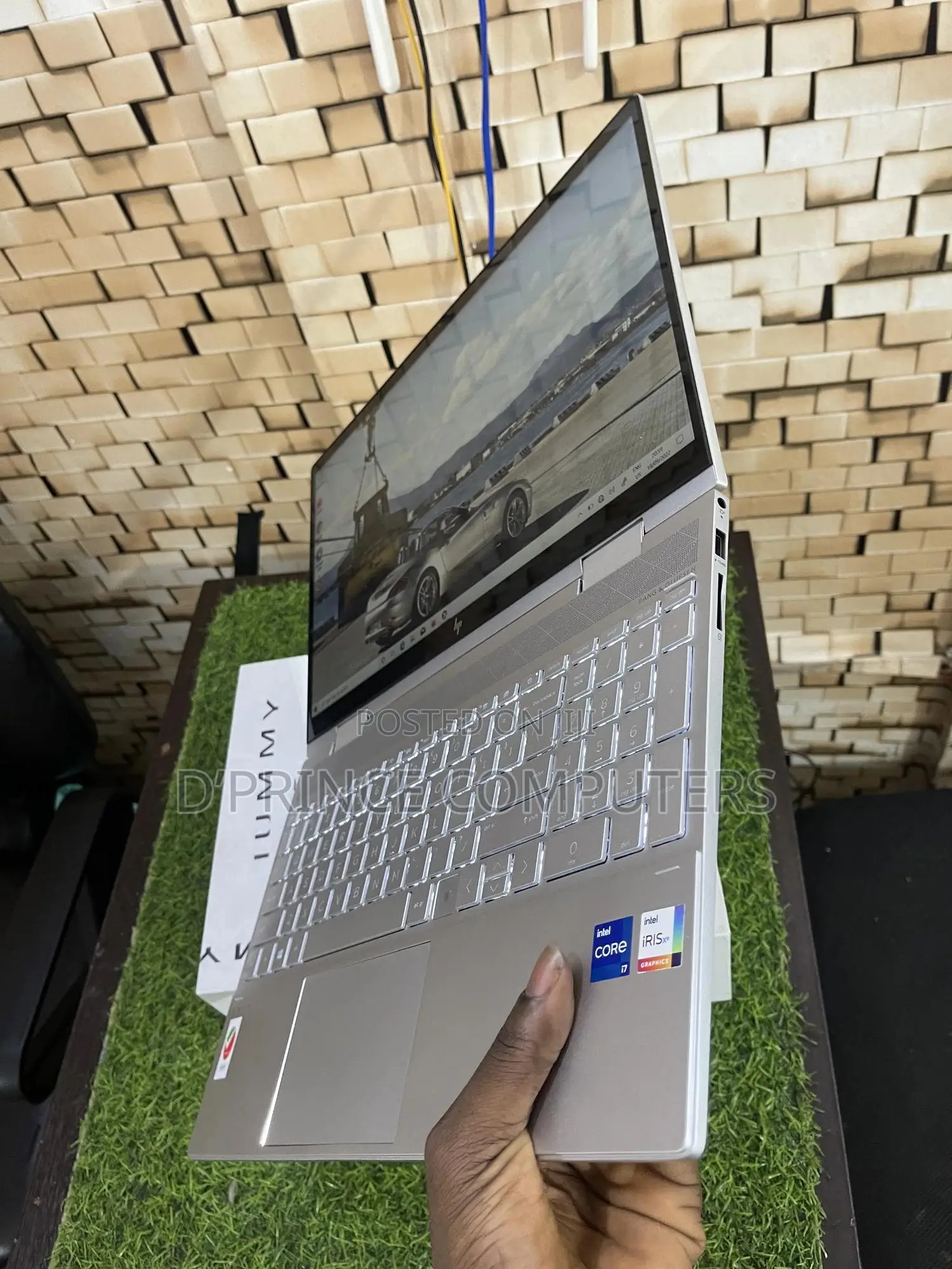 Laptop HP Envy X360 15t 12GB Intel Core I7 HDD+SSD 512GB