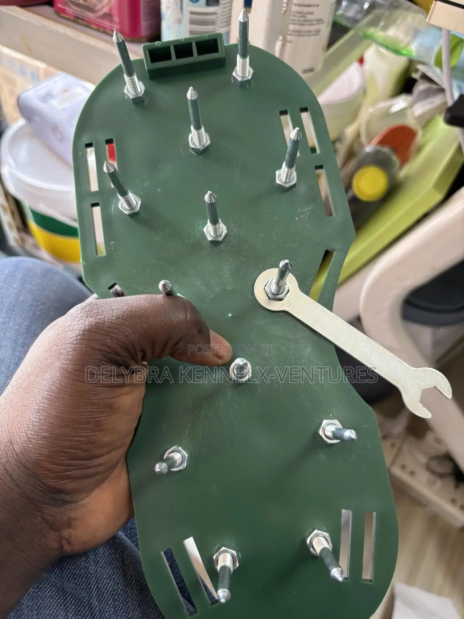 Spike Shoe