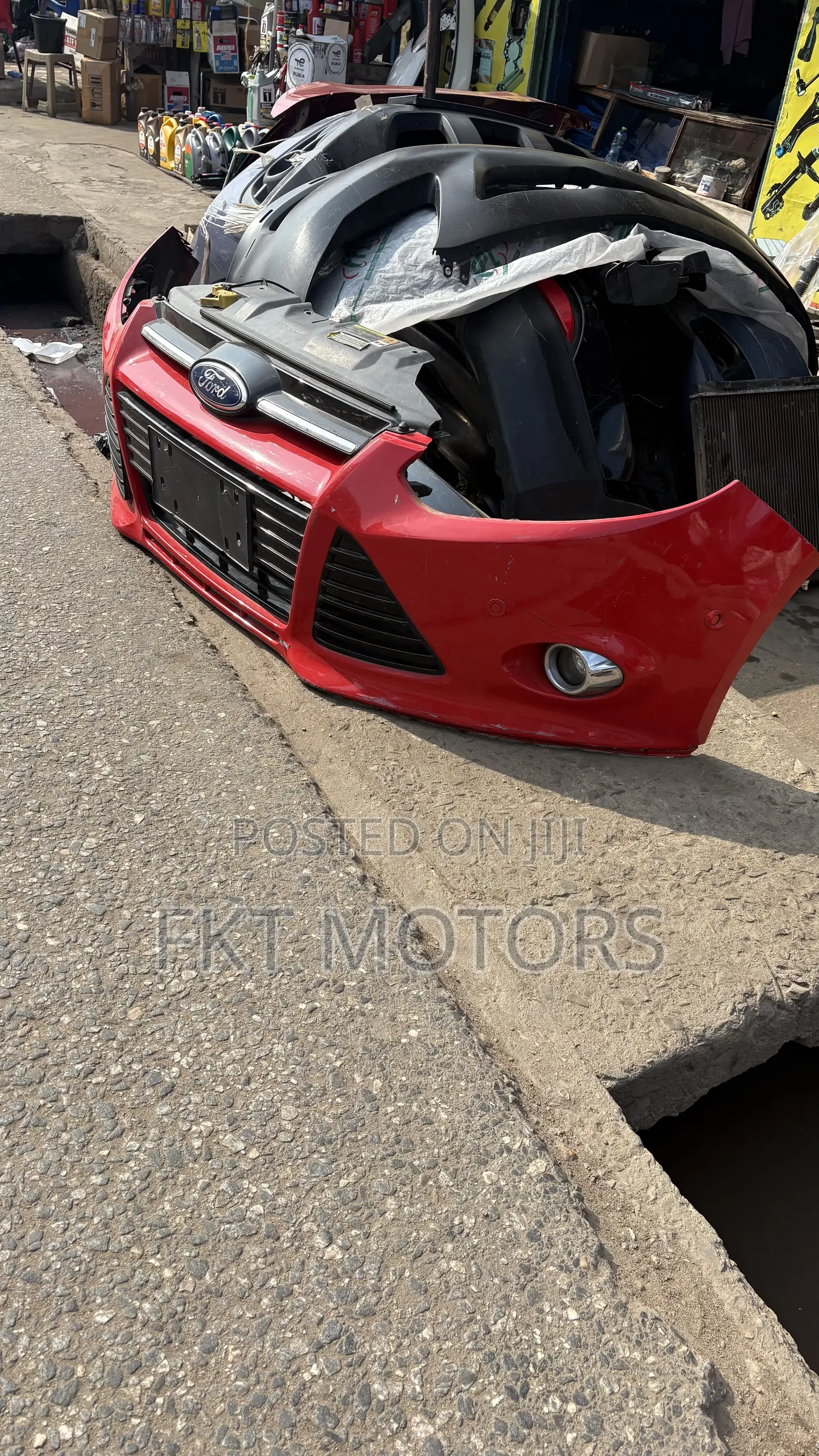 Ford Focus Front Bumper 2010,2011,2012,2013,2014,2015