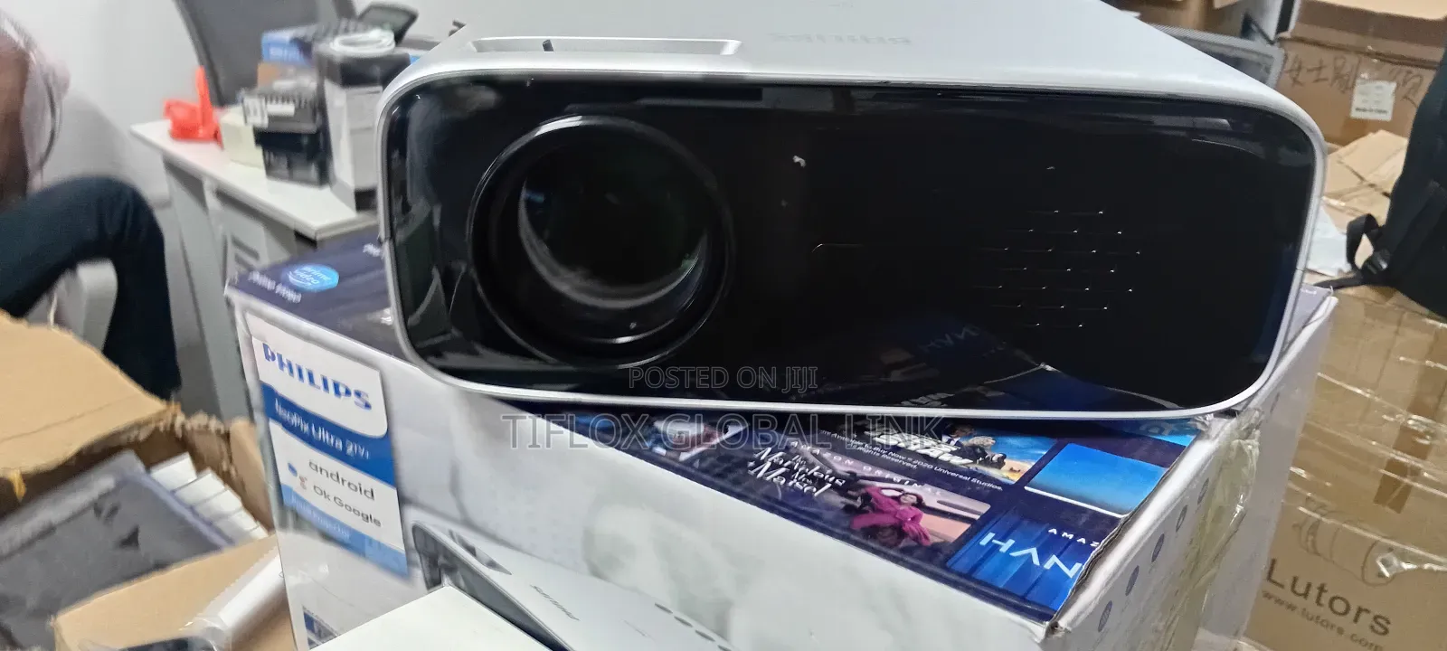 Projector Philips 120" Teleview(Neo Pix Ultra 2 Tv+)Usa