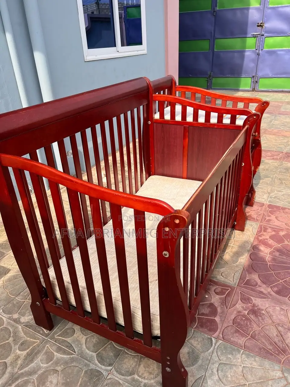 A Very Big Double Baby Crib/ Baby Cot ( U S A)