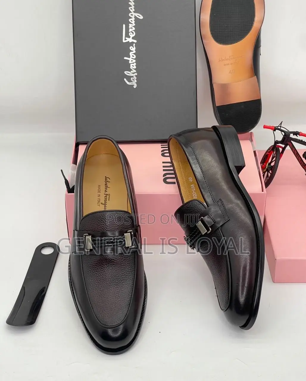 Salvatore Ferragamo Men Coffee Leather Shoe