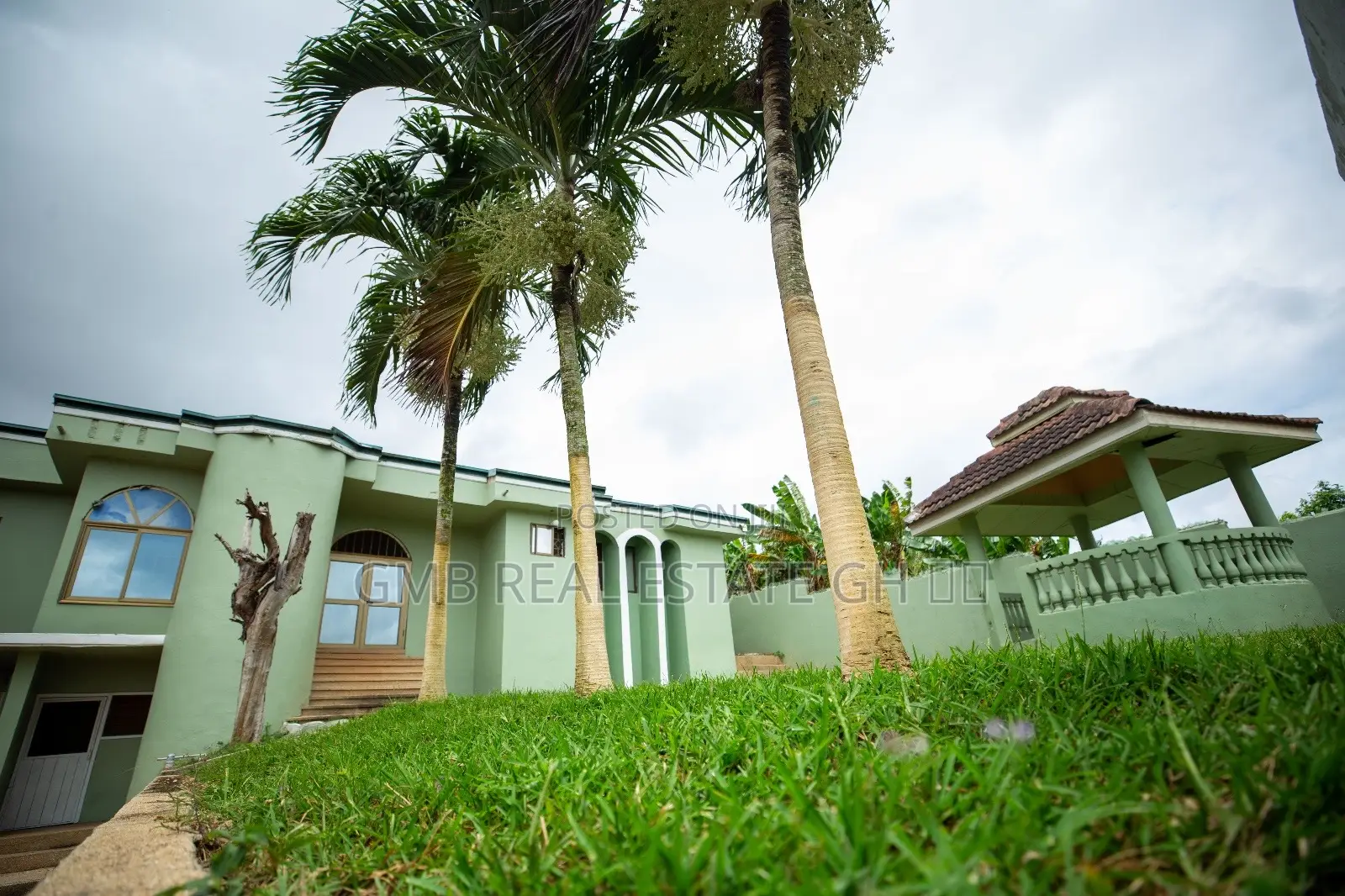 6bdrm House in Takoradi for sale