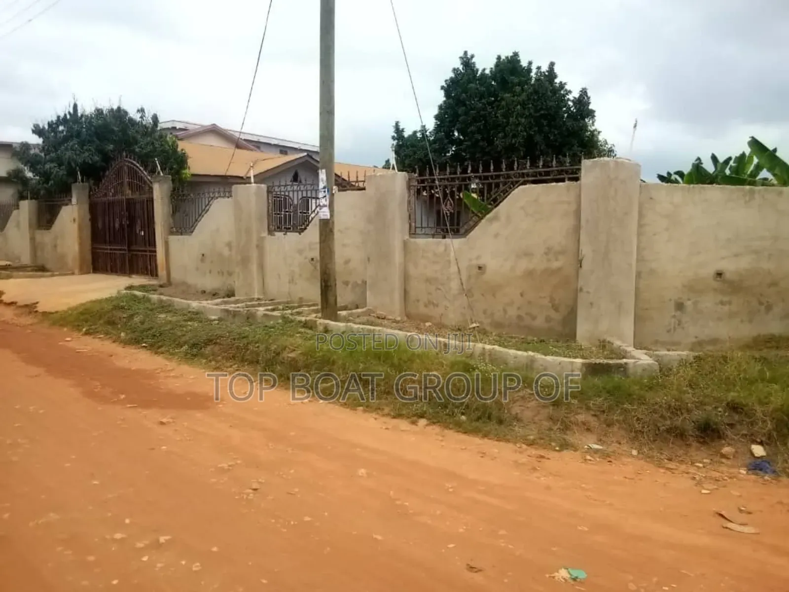 3bdrm House in Buokrom Top-Boat, Kumasi Metropolitan for sale