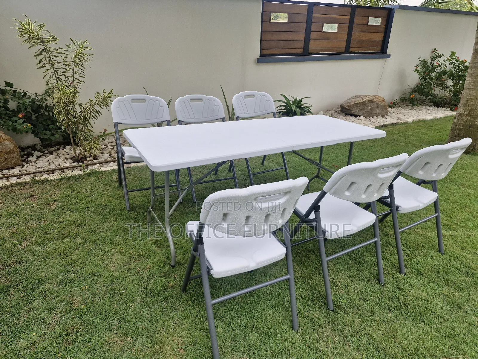 Party Table With (6) Chairs