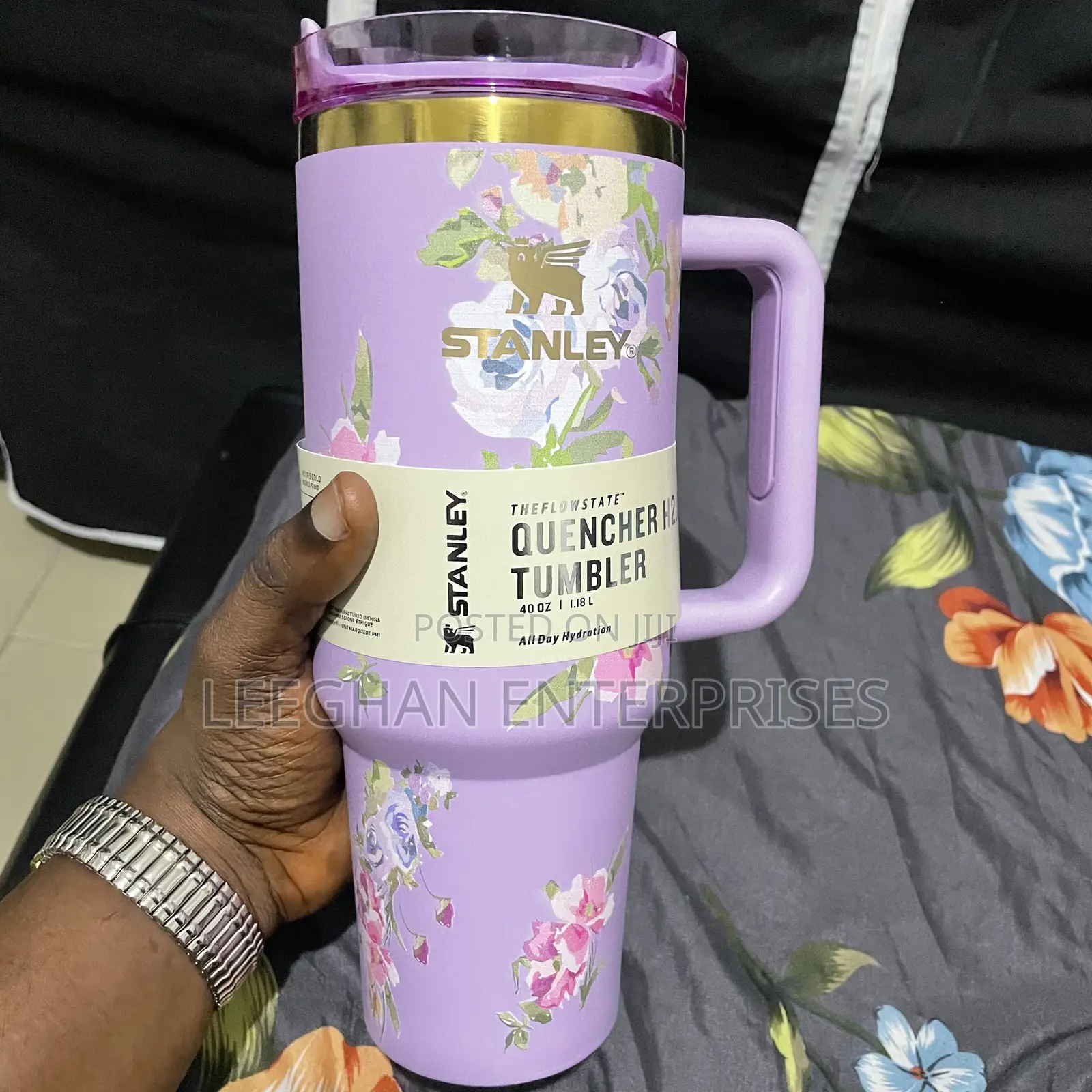 Stanley Cup Floral Design 40 Oz ( Free Delivery)