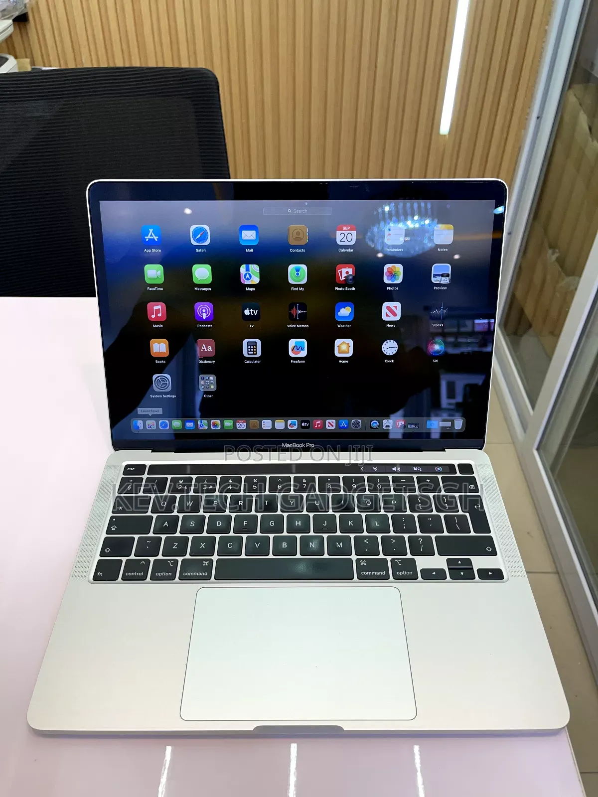 Laptop Apple MacBook Pro 2020 16GB Intel Core i5 SSD 500GB