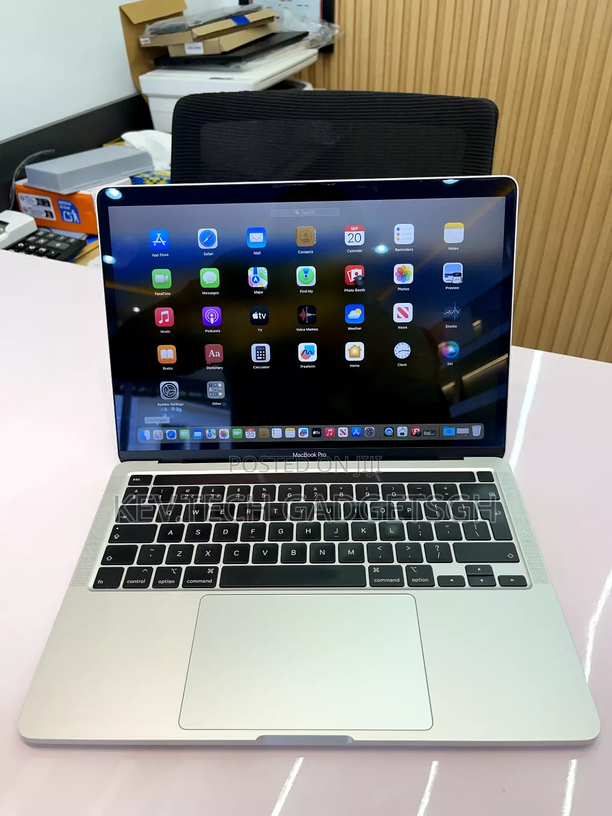 Laptop Apple MacBook Pro 2020 16GB Intel Core i5 SSD 500GB