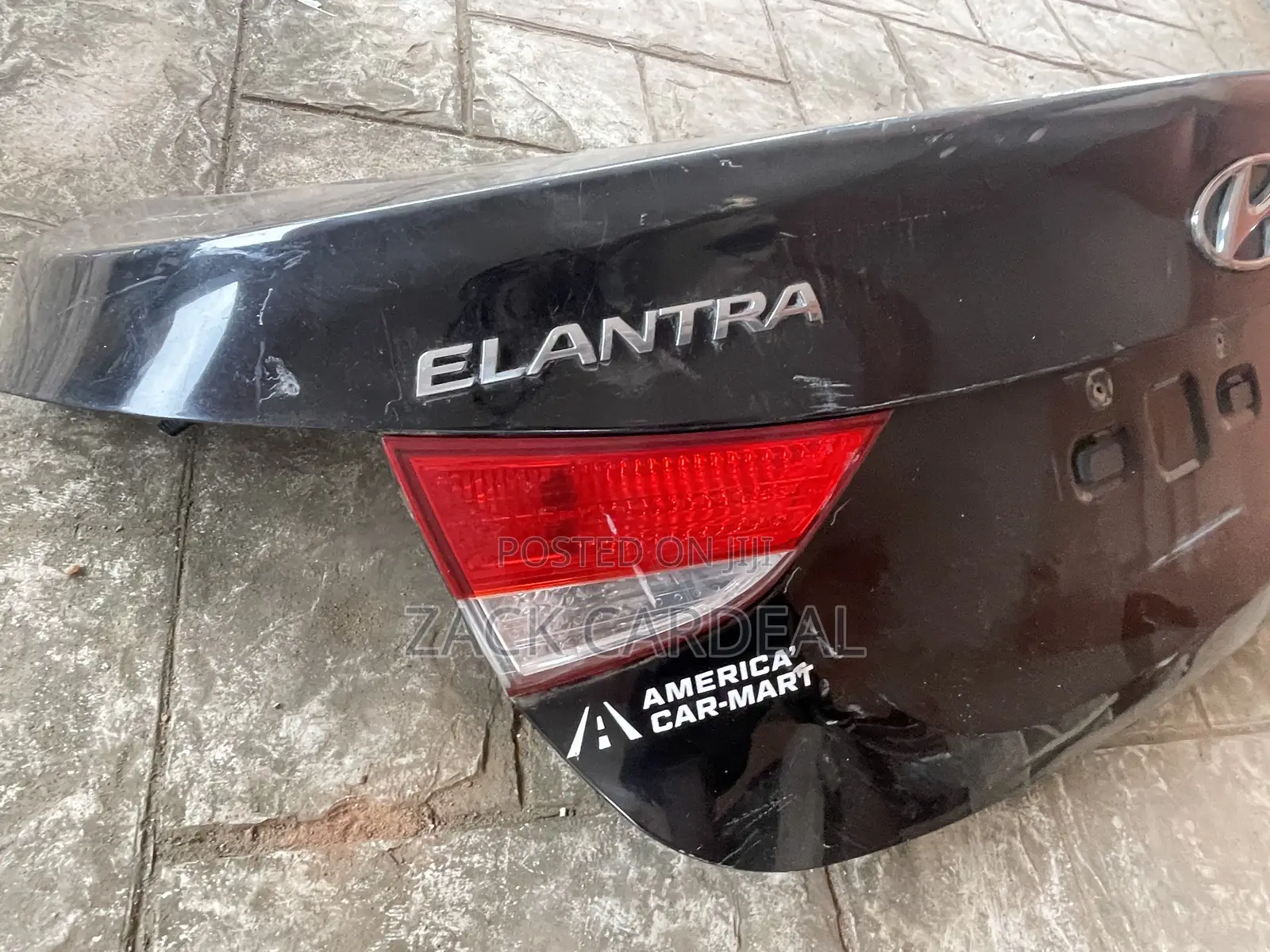 Hyndai Elantra 2012 Back Boot Available With The Boot Tail Light