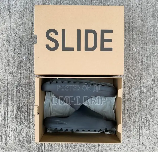 Adidas Yeezy Slides . Comes In Box . Highly Authentic And Tough for sale   GH 270  Accra Metropolitan  Tonaton.com