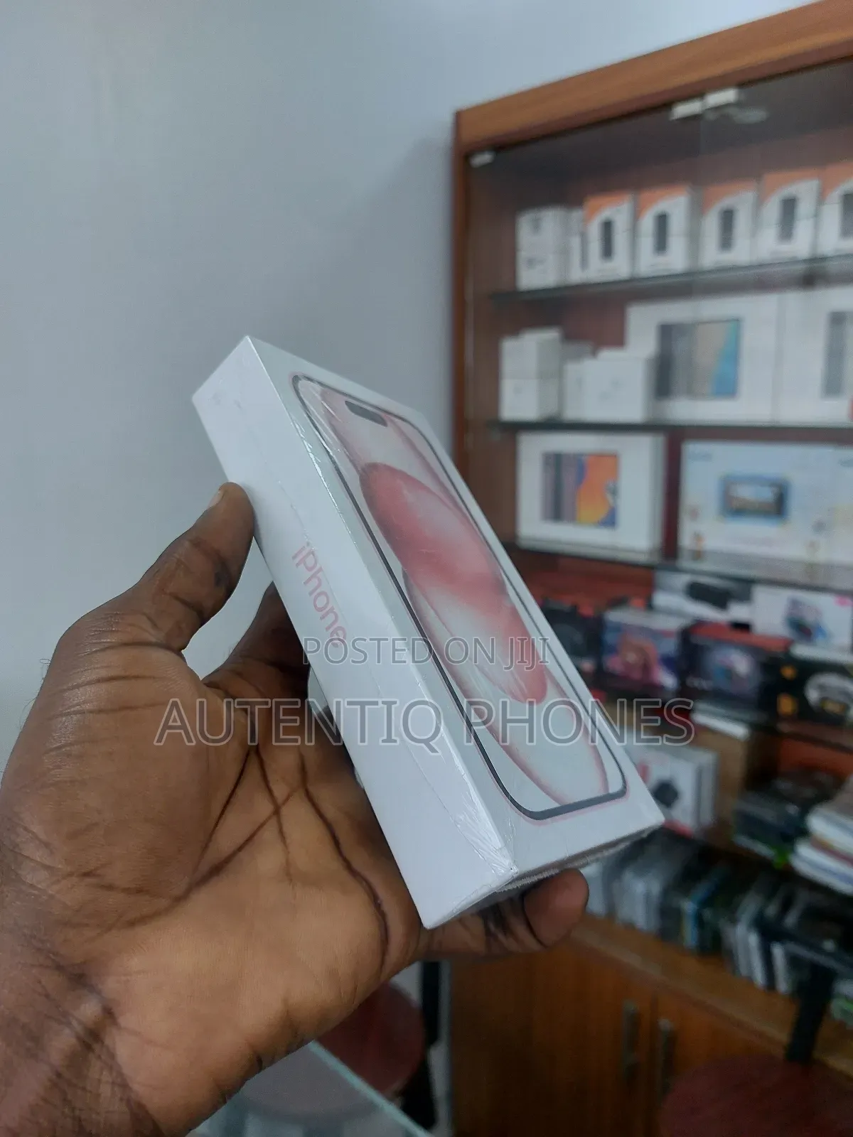 New Apple iPhone 15 128 GB Pink