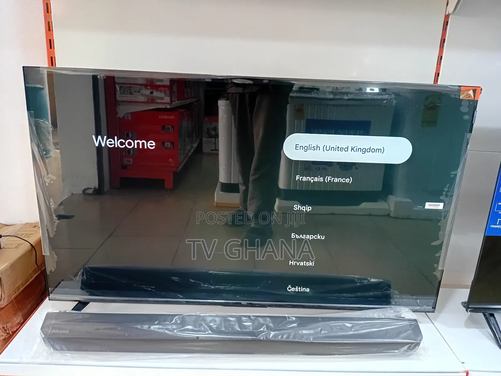 TCL 50" Smart Digital Flat Screen – Modern Design
