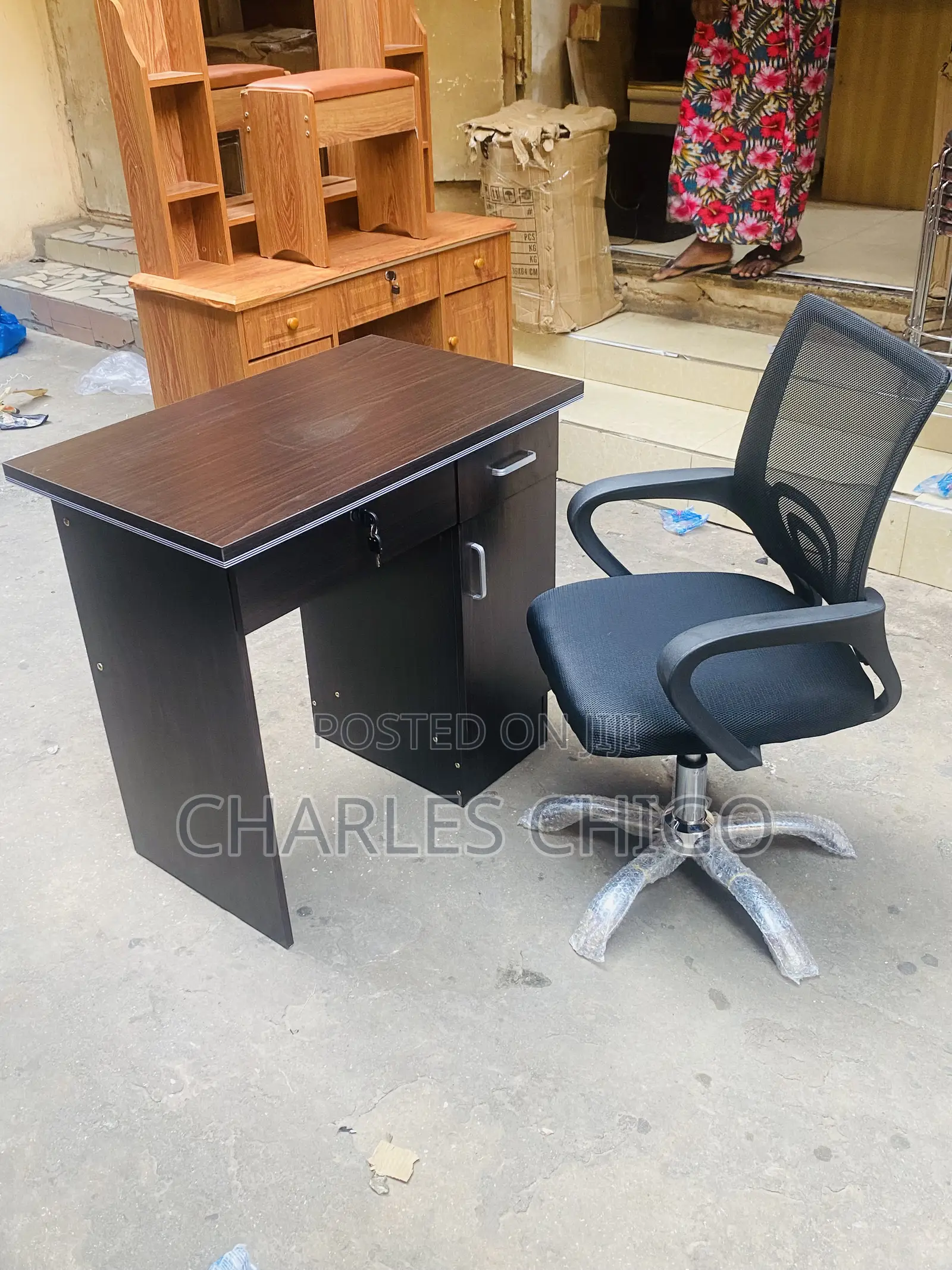 Office Desk/Table