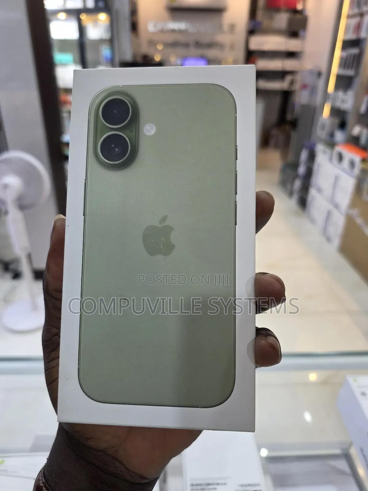 New Apple iPhone 17 256 GB Green