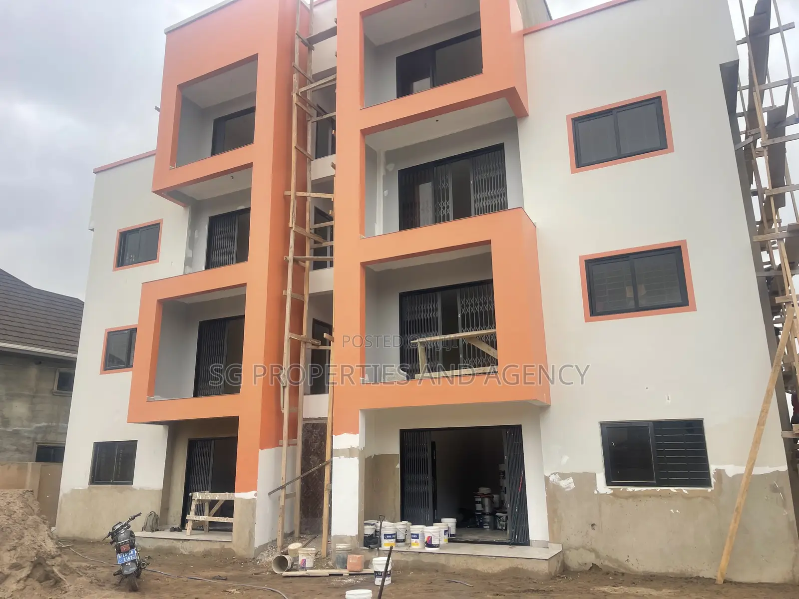 2bdrm Apartment in Lashibi, Sakumono for rent