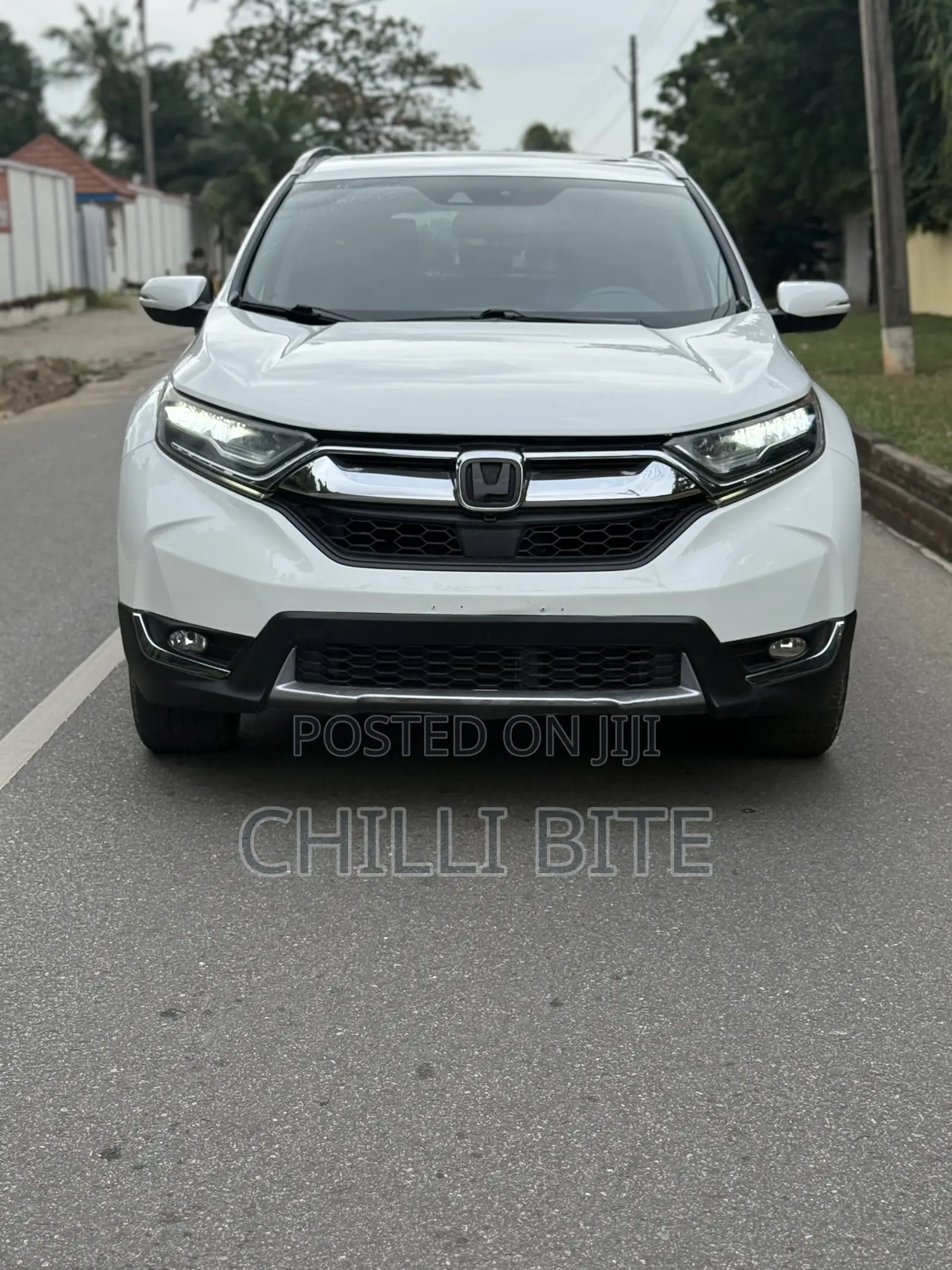 Honda CR-V Touring 4dr SUV AWD (1.5L 4cyl CVT) 2017 White