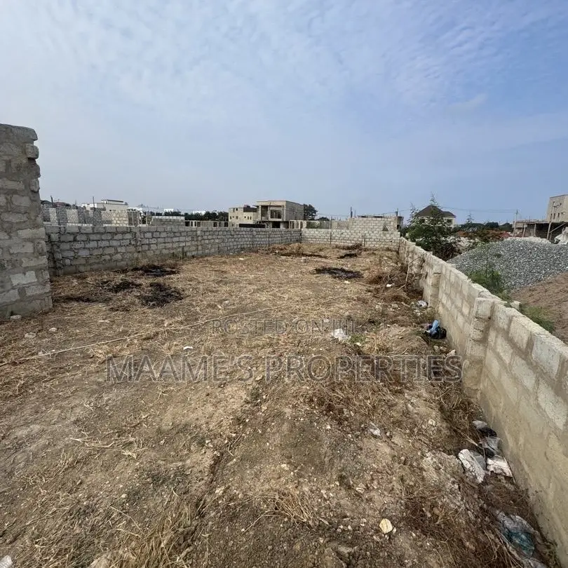 35/95 Half Plot of Land for Sale. Location:Lashibi, Price:Ghs320,000