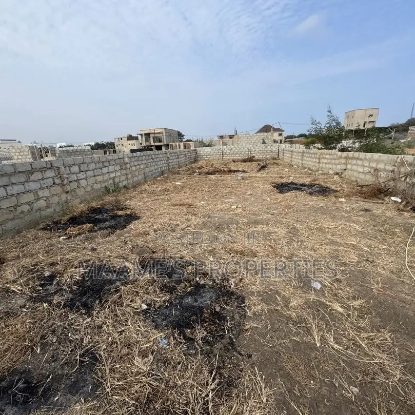 35/95 Half Plot of Land for Sale. Location:Lashibi, Price:Ghs320,000