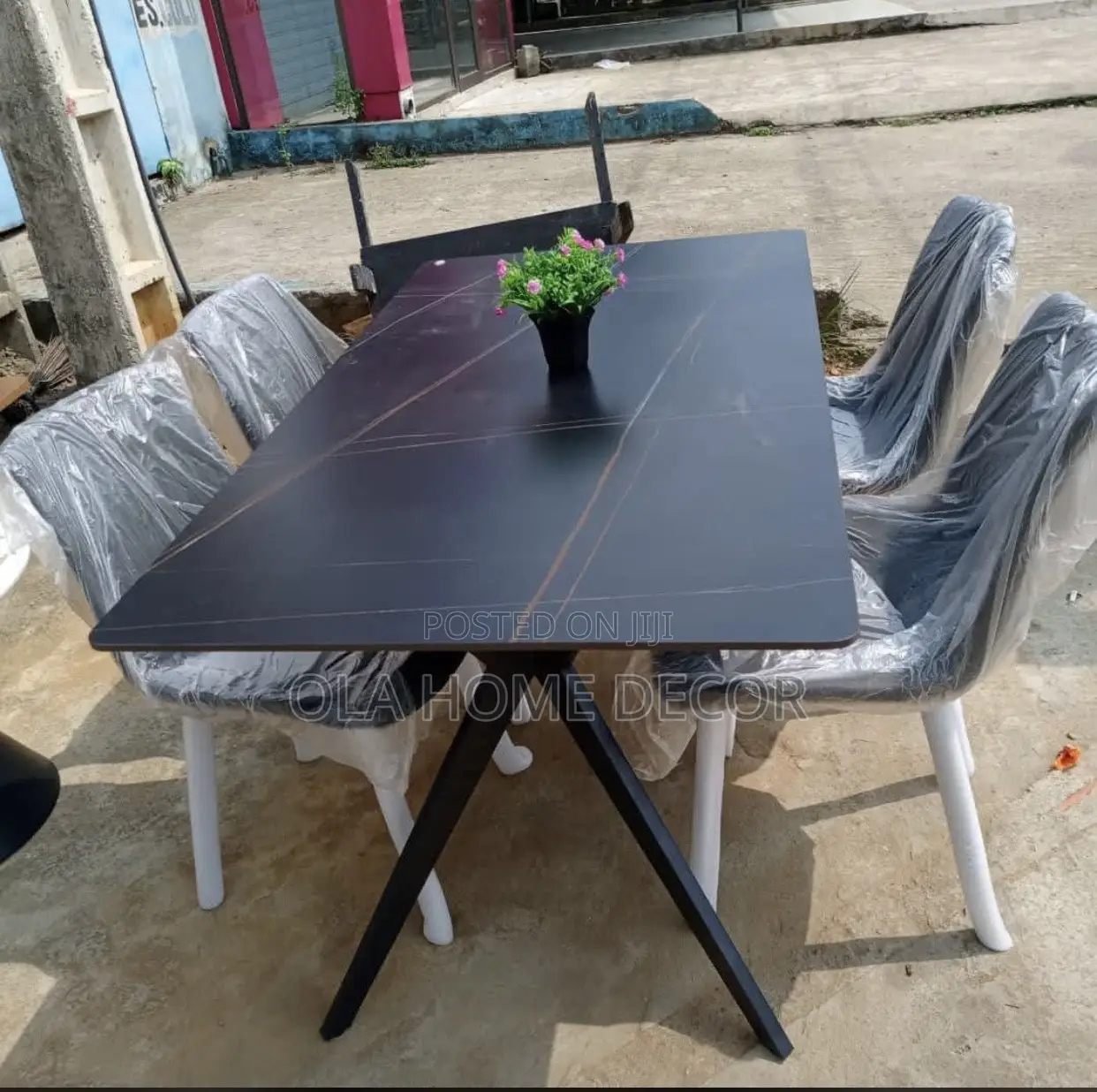 6 Seater Dining Table