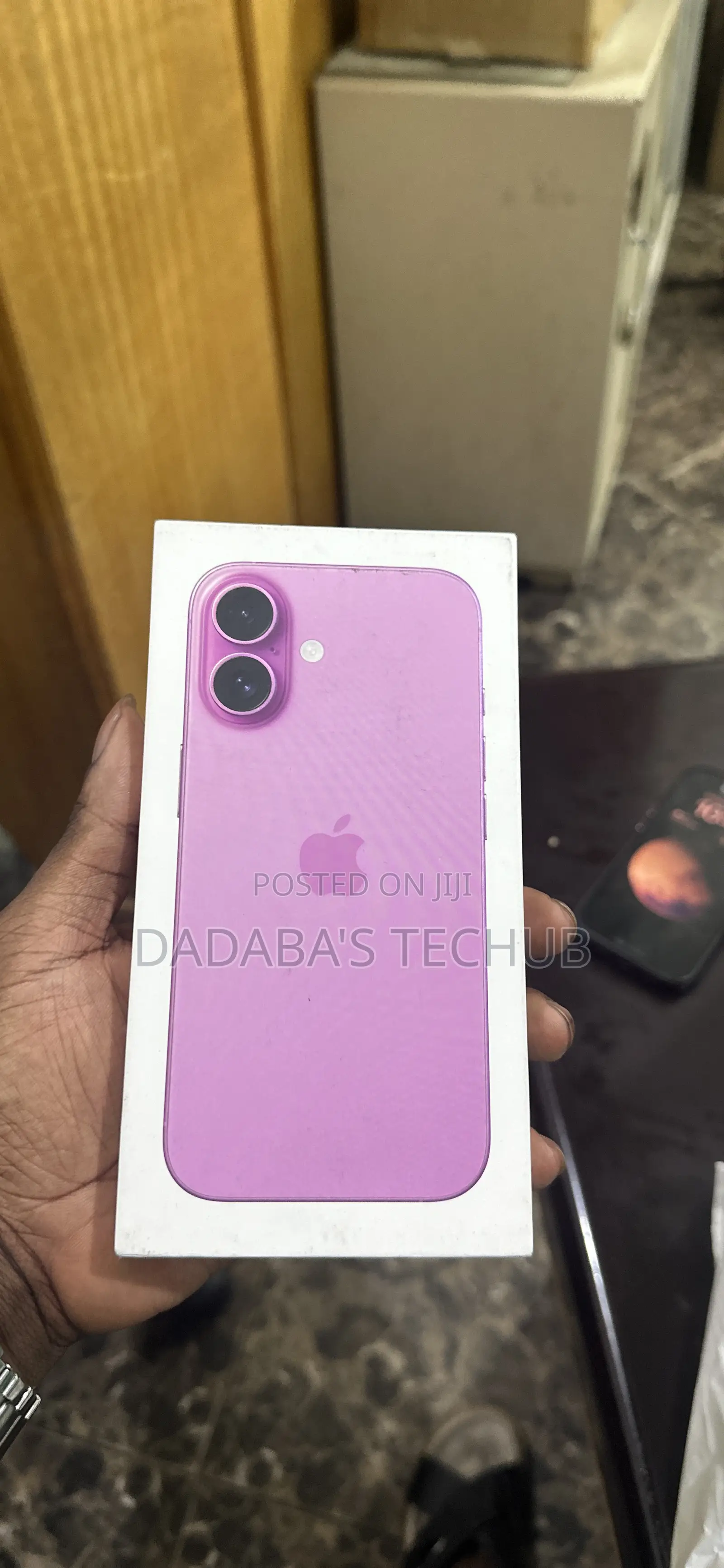 New Apple iPhone 16 128 GB Pink