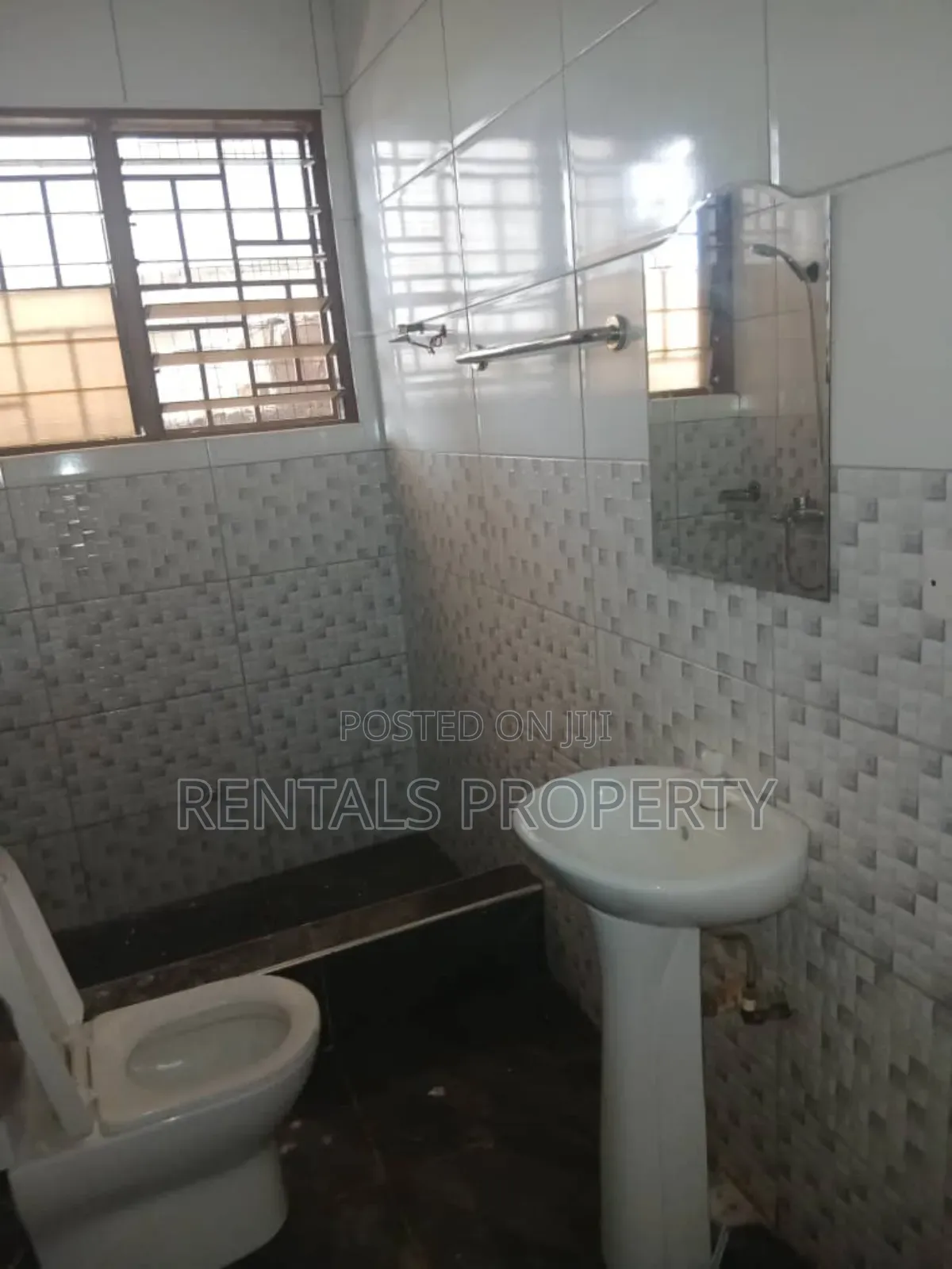 2bdrm Block of Flats in Ghana Flag for rent