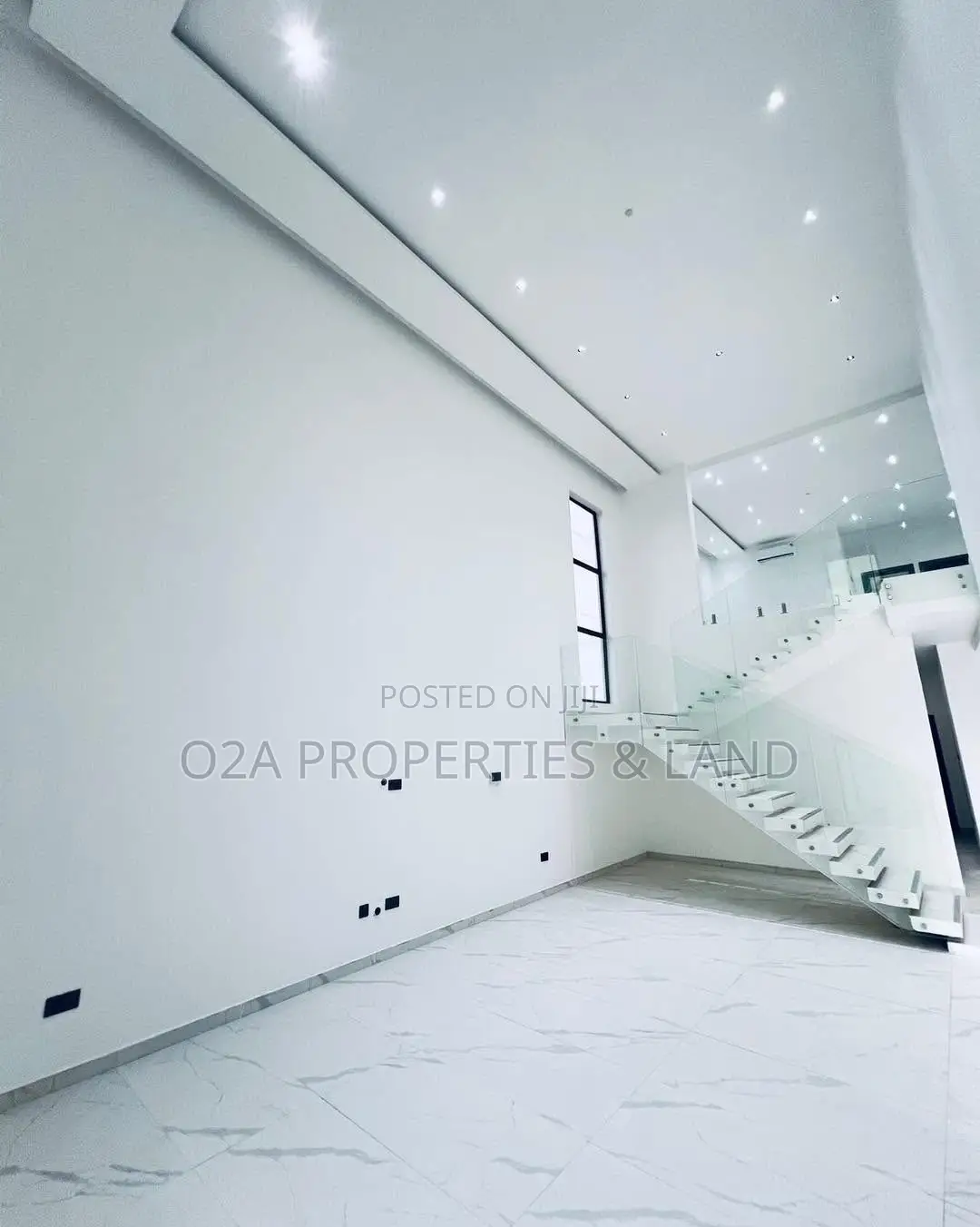 4bdrm House in Lakeside Estate for sale