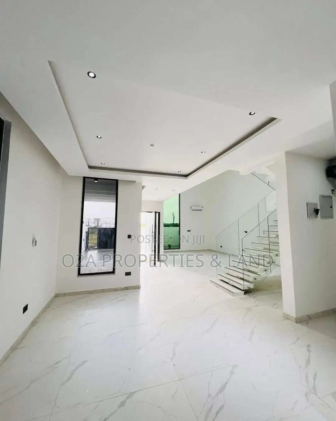 4bdrm House in Lakeside Estate for sale