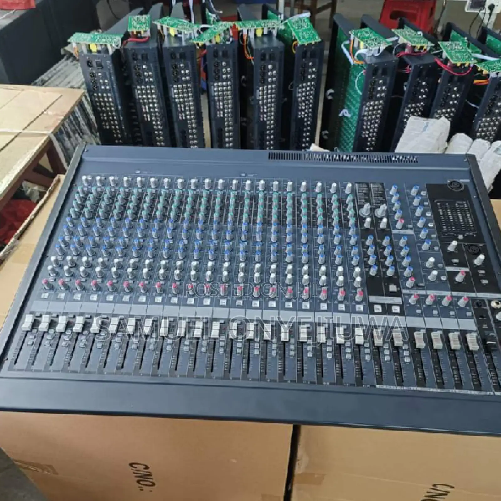 Yamaha Mg24/14fx 24-channel Mixer With Dual Efx