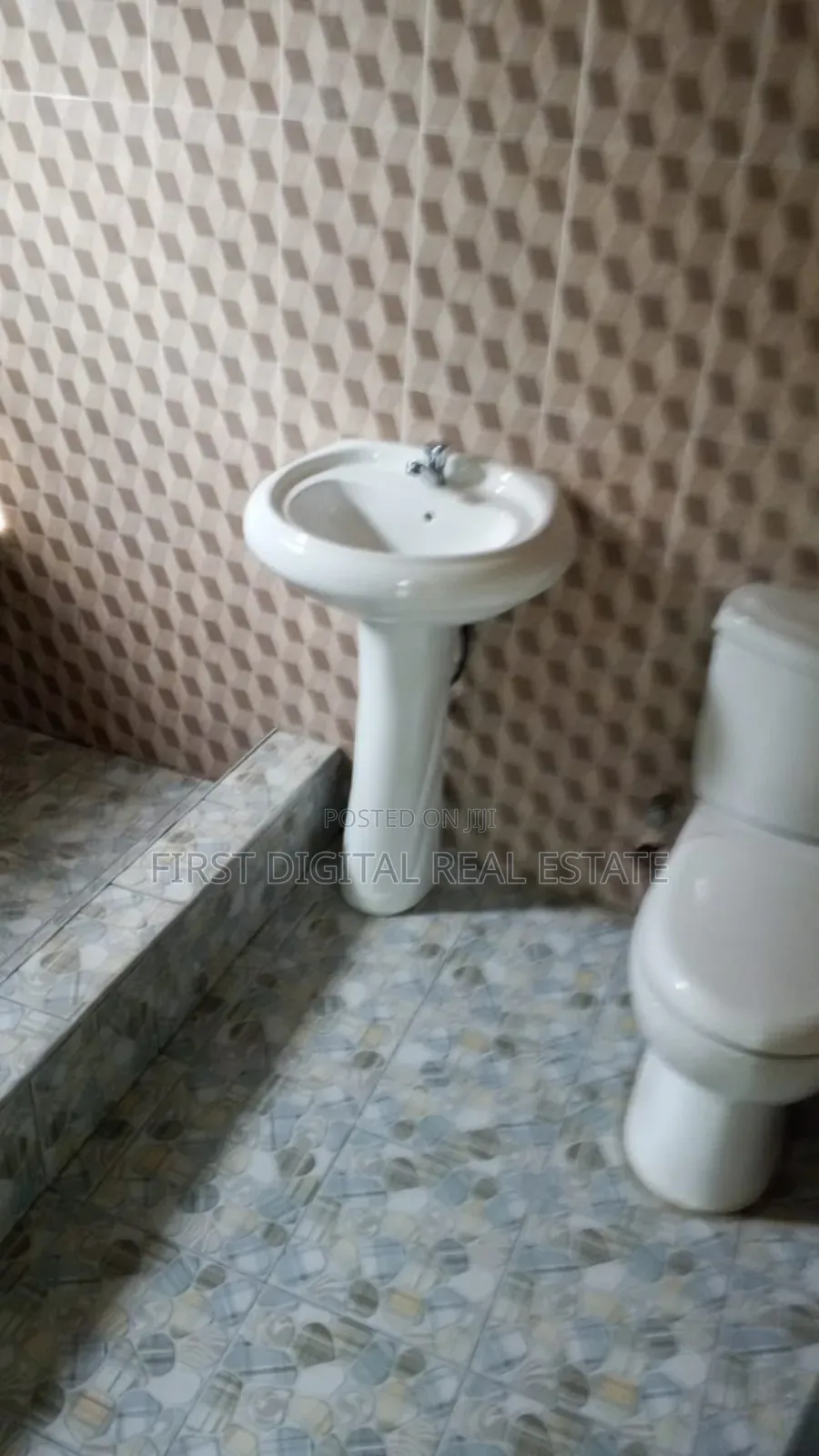 3 Bedroom Executive for Sale in Kasoa Roman
