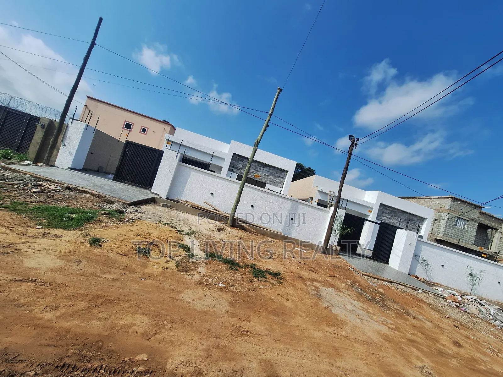 3bdrm Bungalow in Legon Hills, Ashaley Botwe for sale