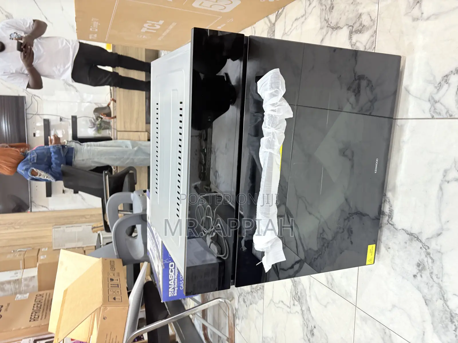 Reliable Kenwood 90cm Inbuilt Tempered Glass Oven With Air Fryer.