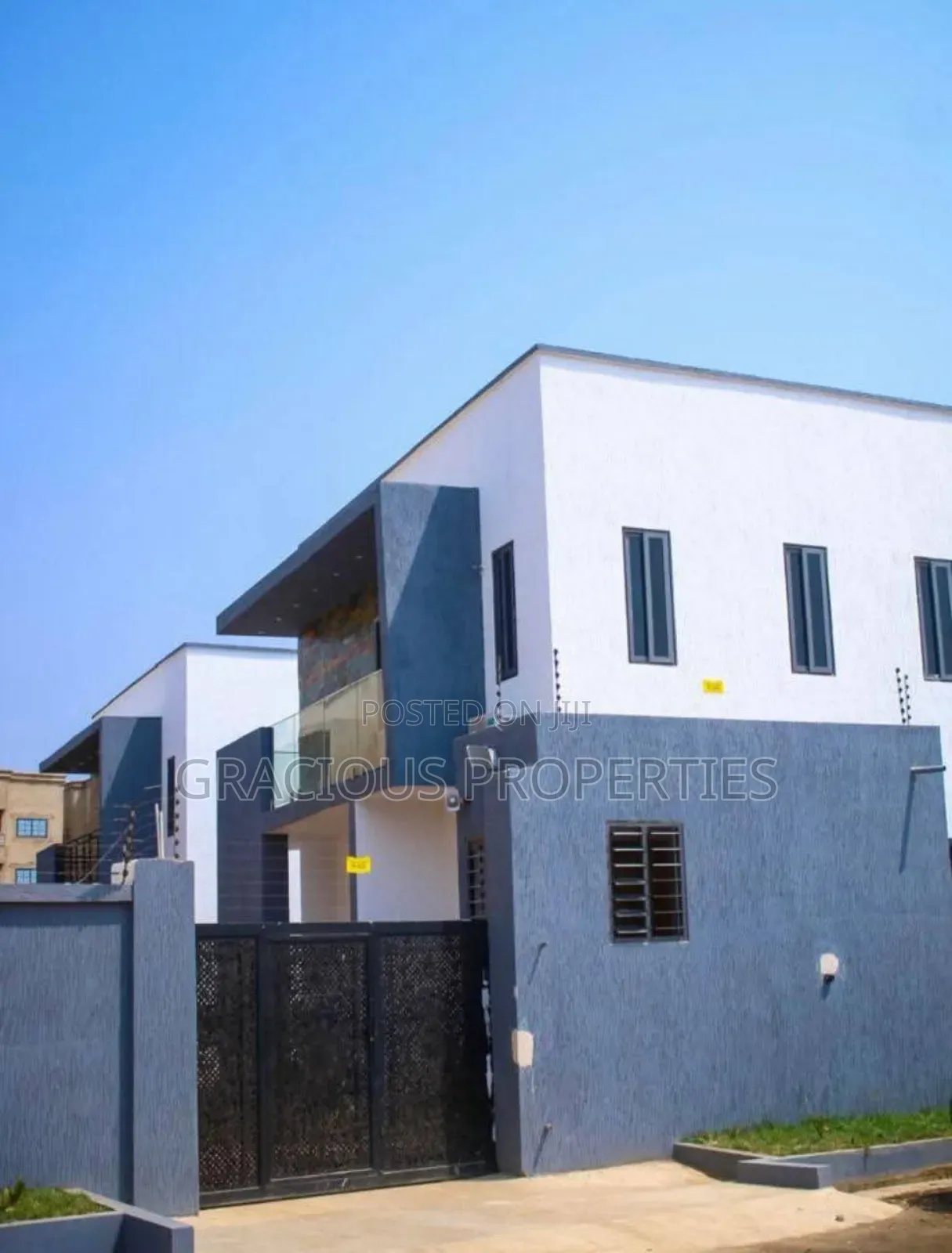 3bdrm Townhouse / Terrace in Gracious Properties, East Legon for rent