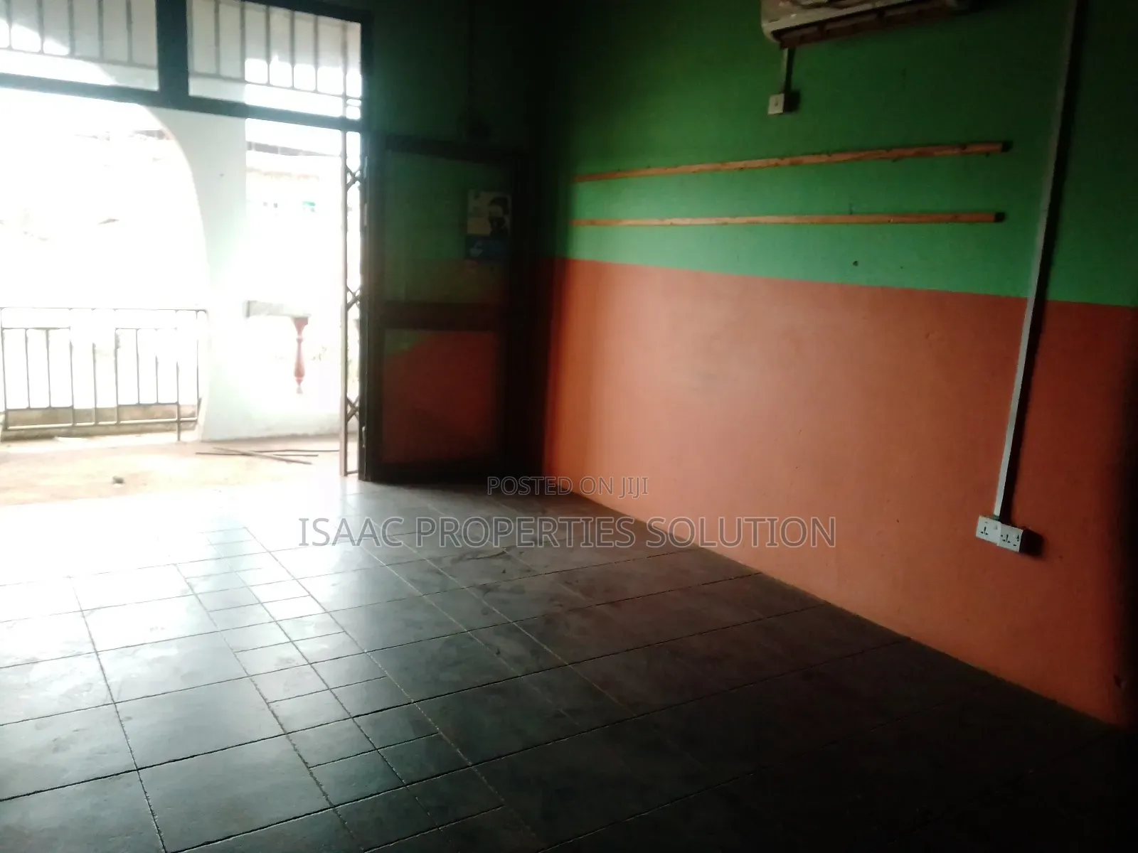 Store N Office to Let