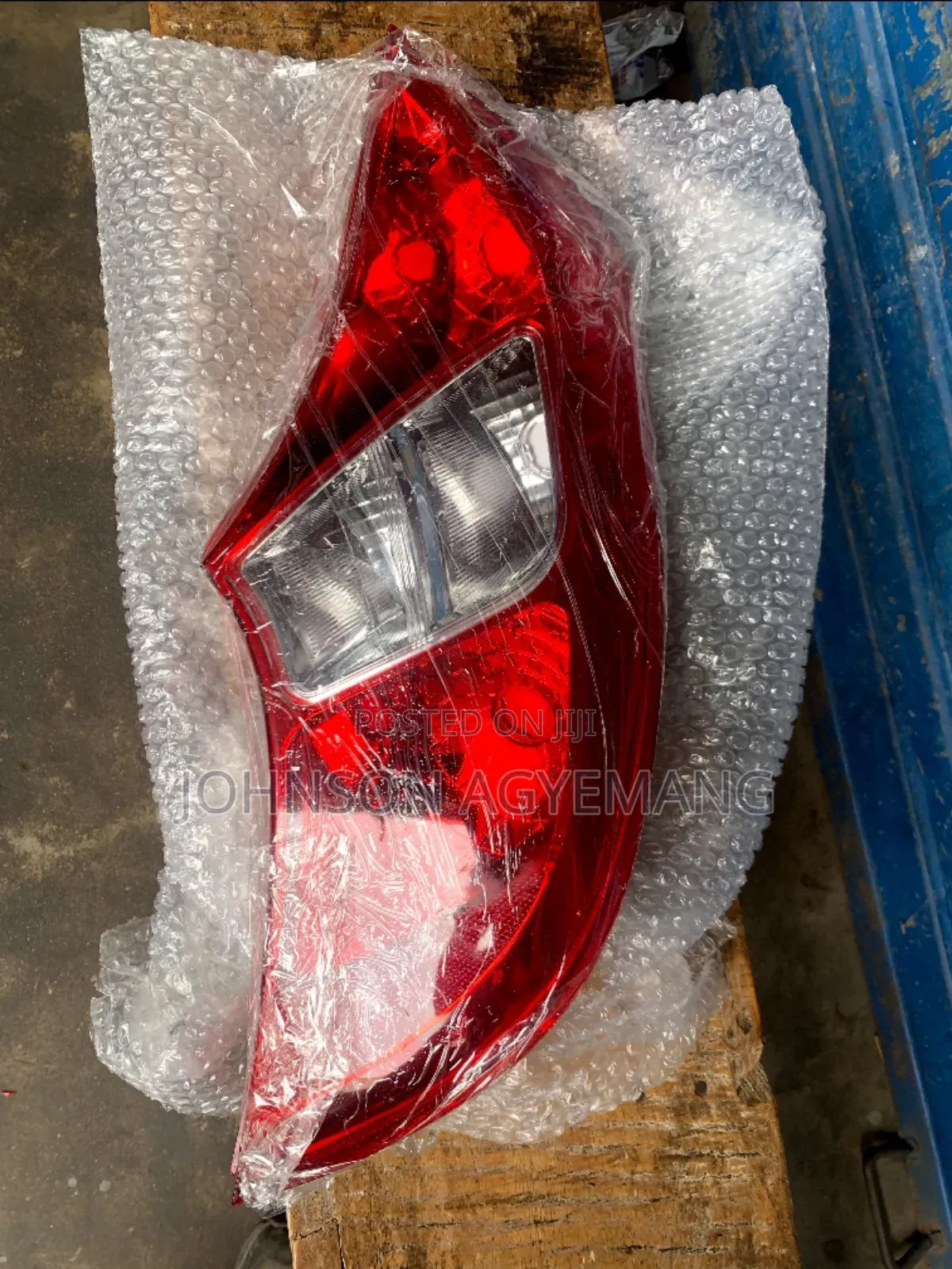 Hyundai Eon 2012 Taillight