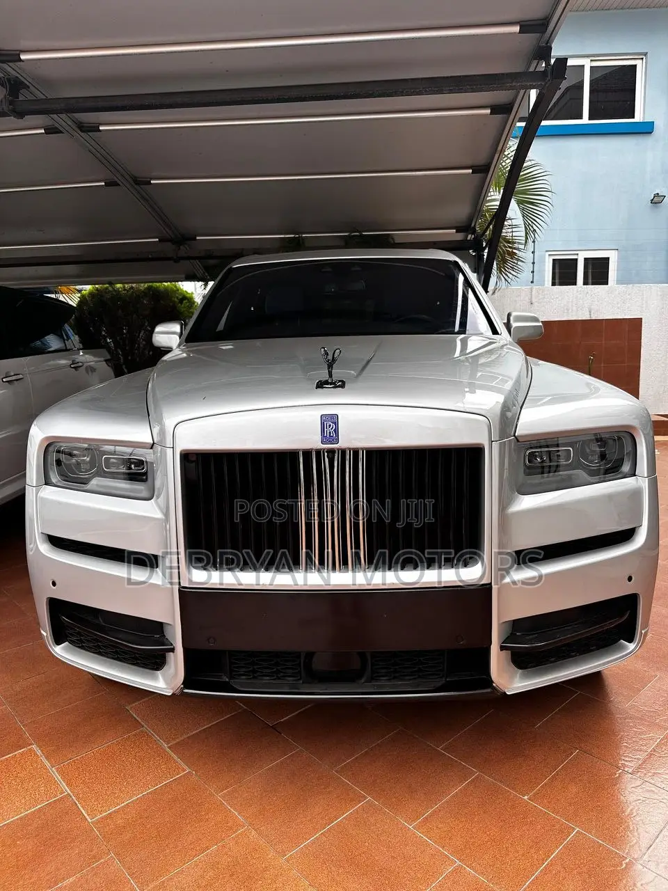 Rolls-Royce Cullinan Base 2020 Silver