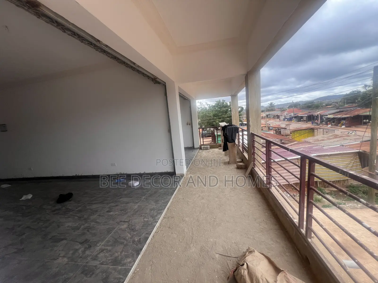 Shop at Teiman Station for Rent