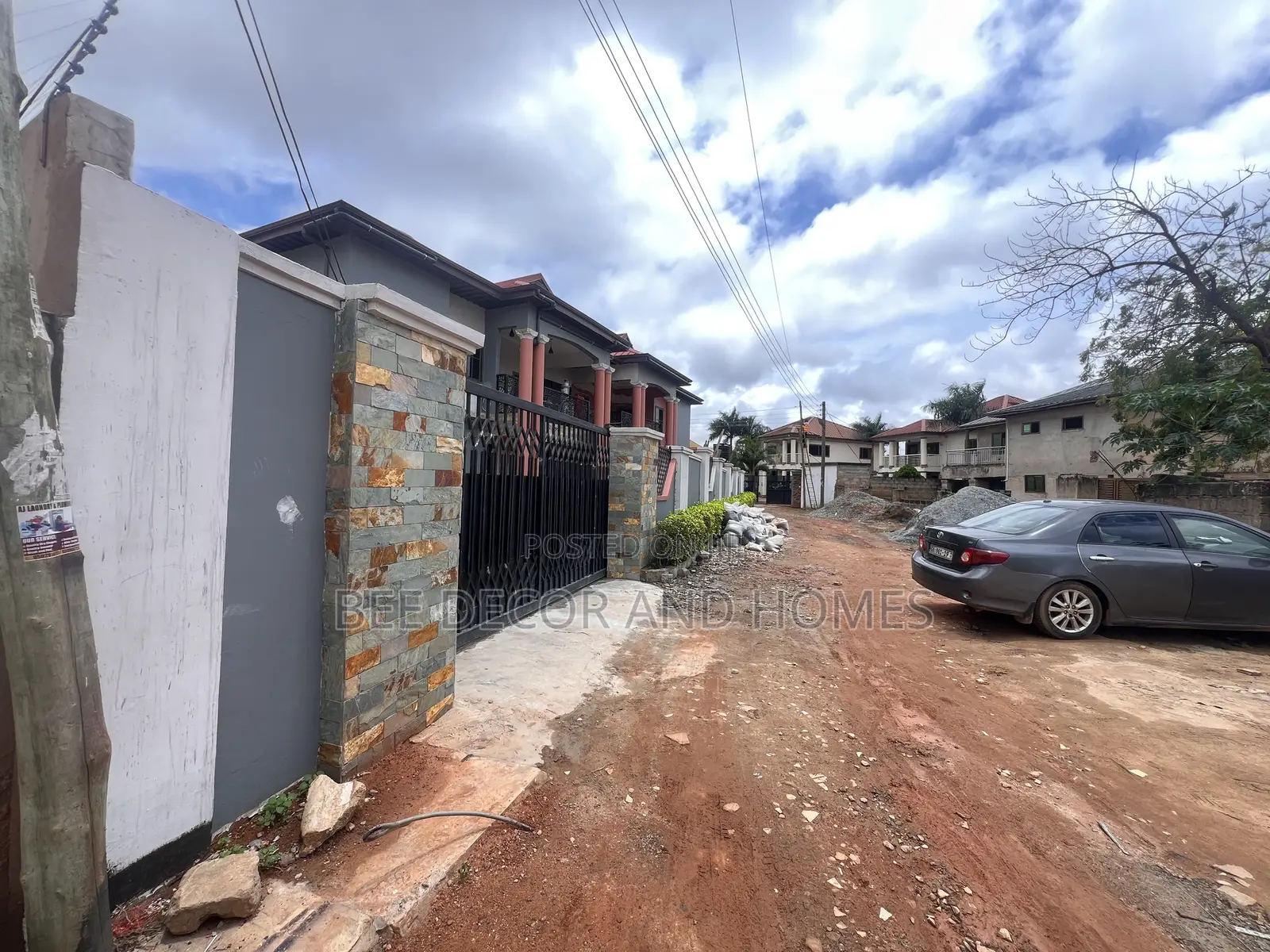2bdrm Apartment in Bee Decor & Homes, Oyarifa for rent