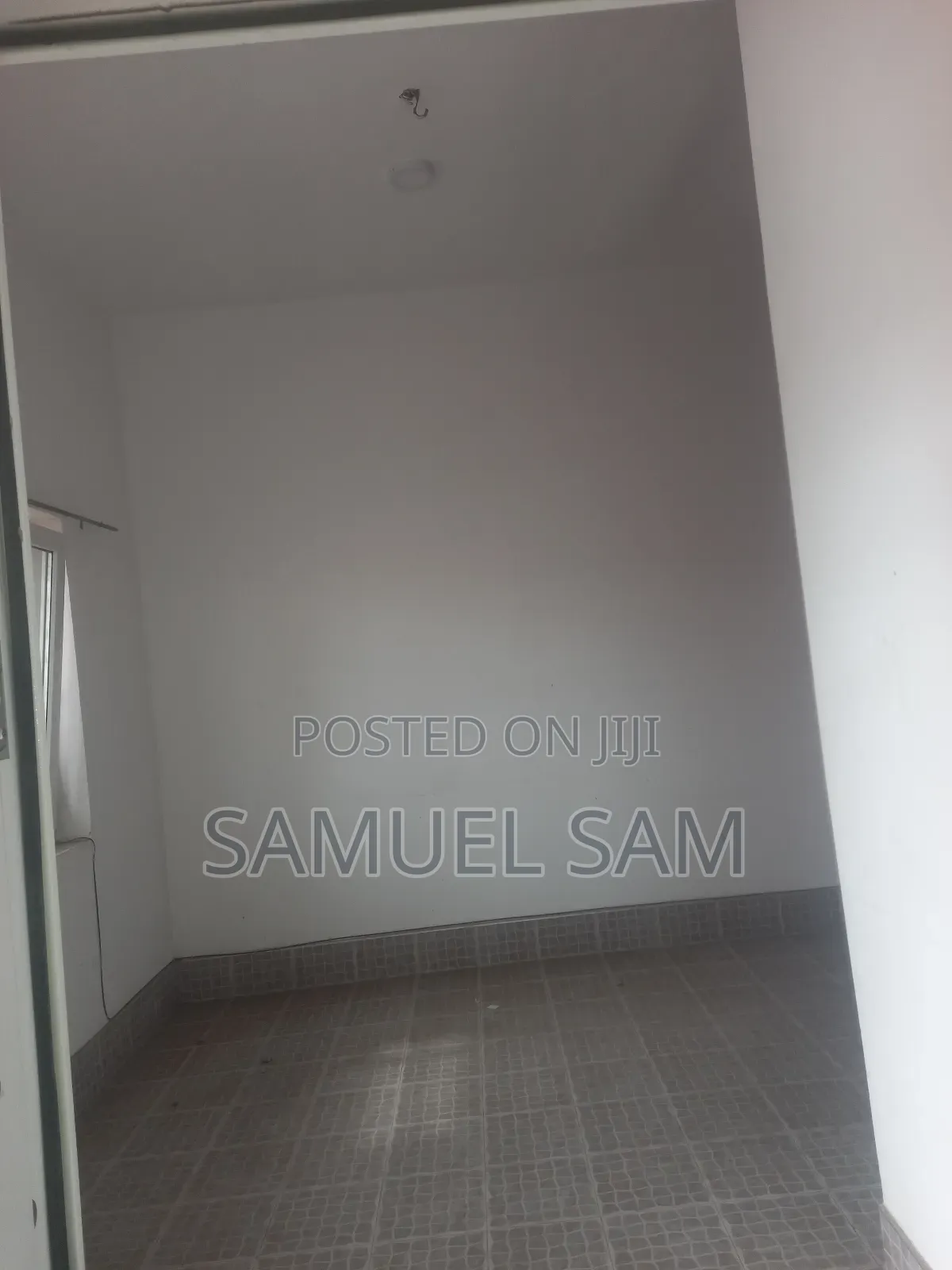 1bdrm Apartment in Community 7, Tema Metropolitan for rent