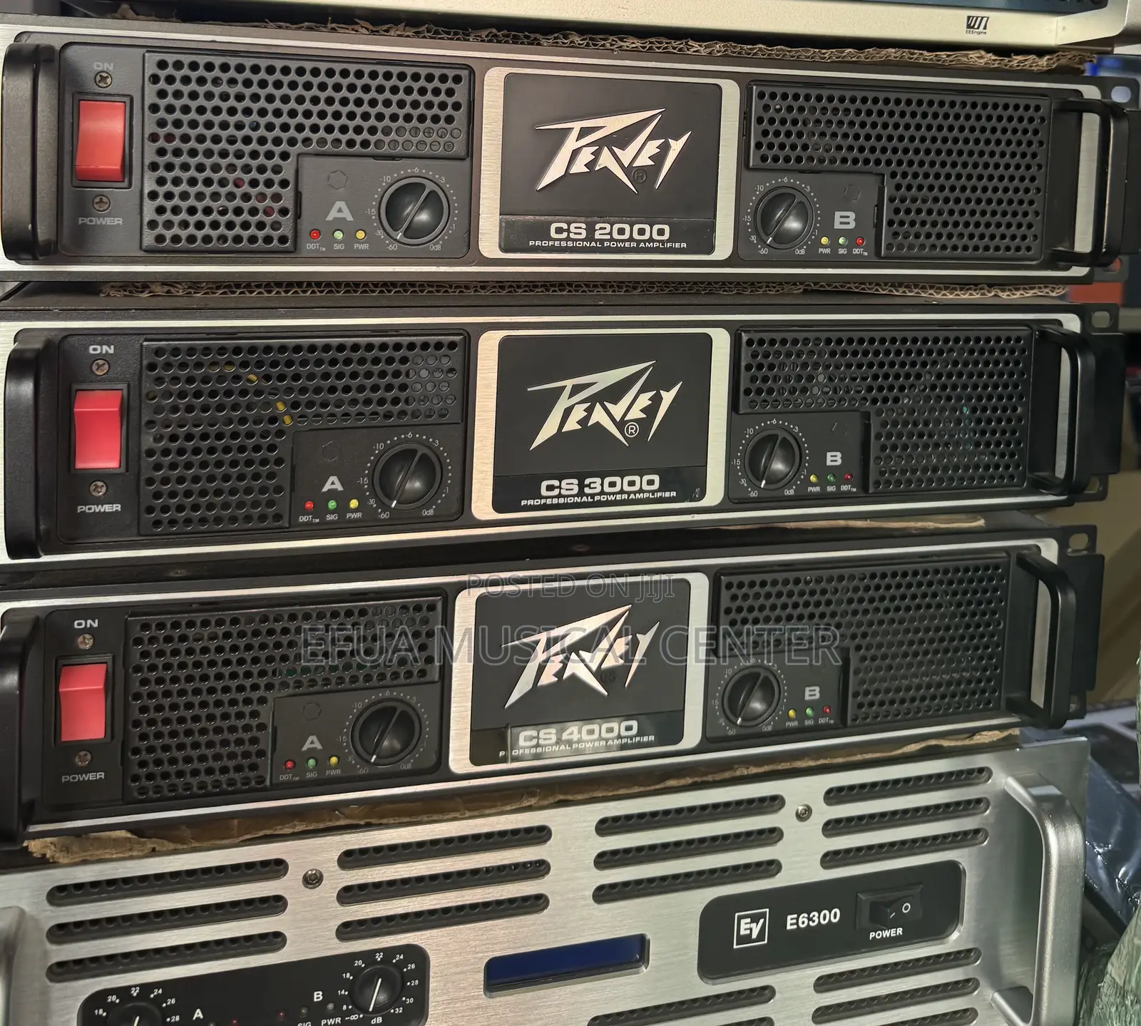 Peavey Cs-3000watts Mid Amplifier